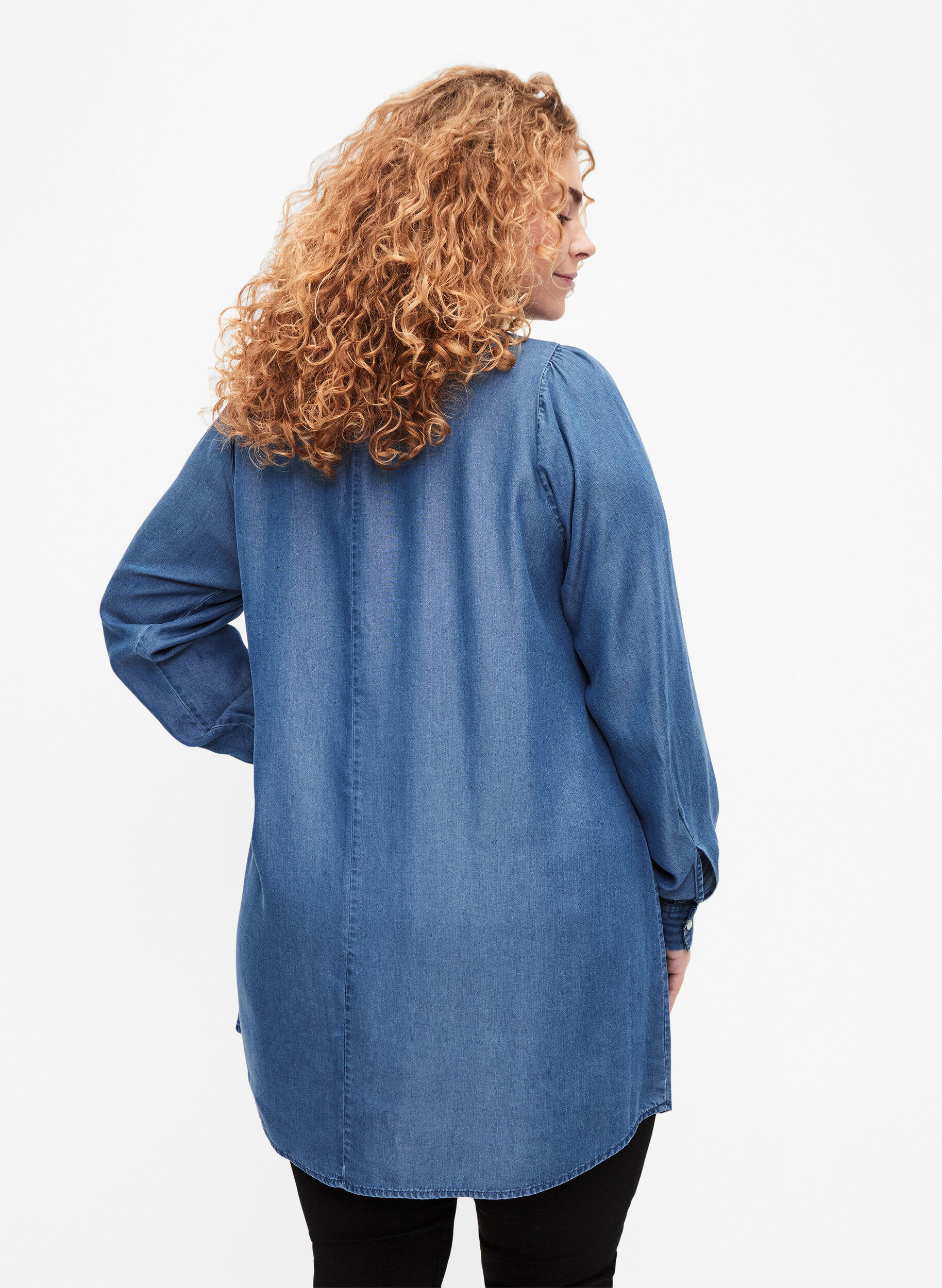 Zizzi Tuniek met lange mouwen van Tencel &trade; Lyocell, Medium Blue denim, Model image number 1