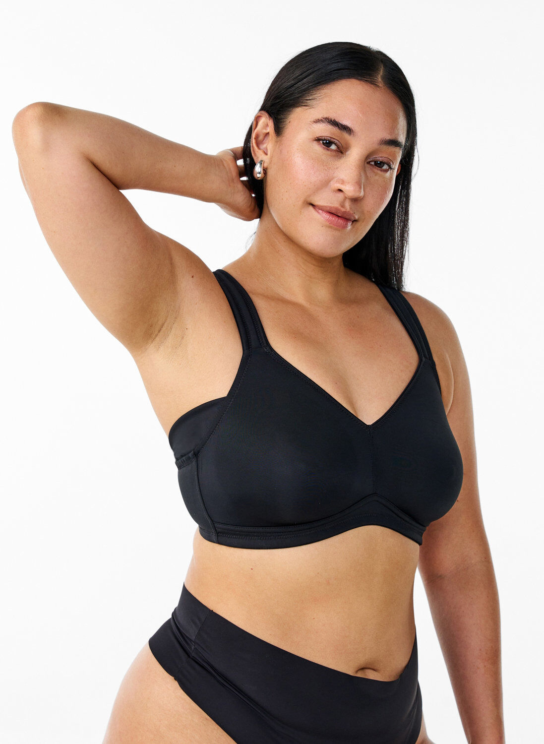Comfortbeha met gewatteerde bandjes, Zwart, Model