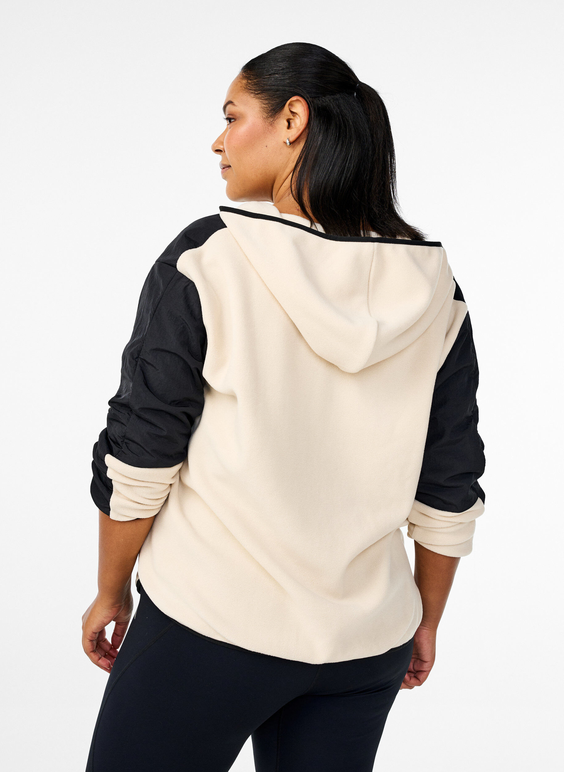 Zizzi Fleecejack met capuchon en zakken, Beige, Model image number 2