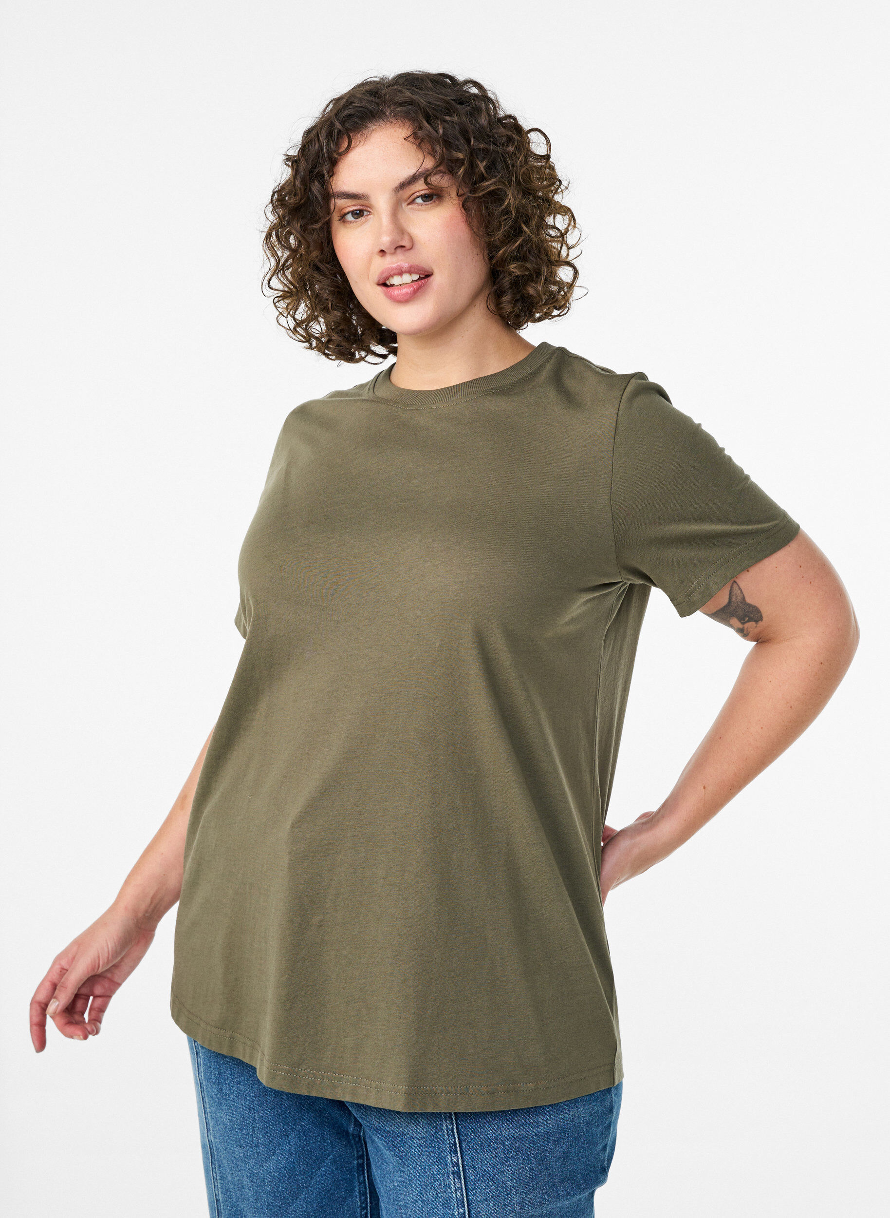 Basic katoenen T-shirt met ronde hals, Groen, Model