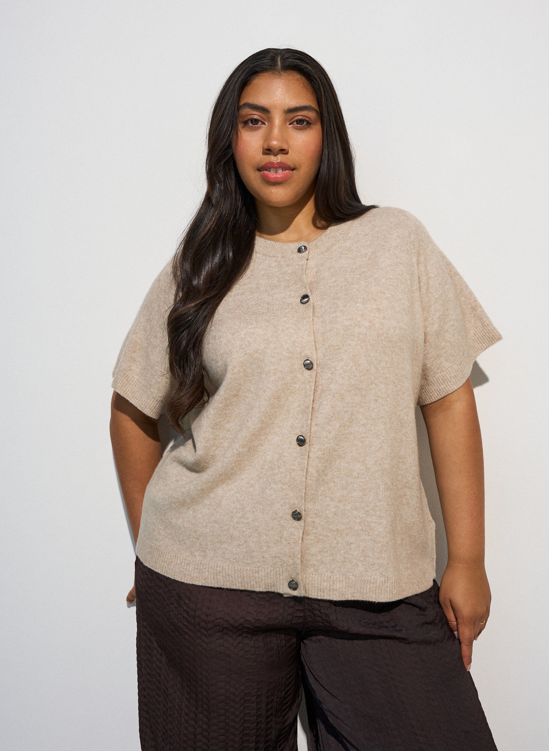 Gebreid vest met korte mouwen, Beige, Model