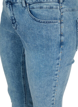 Cropped Amy jeans met klinknagels in de zijnaad, L.Blue Stone Wash, Packshot image number 2