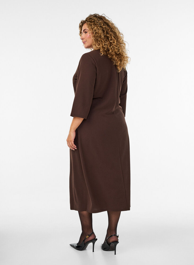 Jersey jurk met drapering en decoratieve gesp, Bruin, Model image number 1