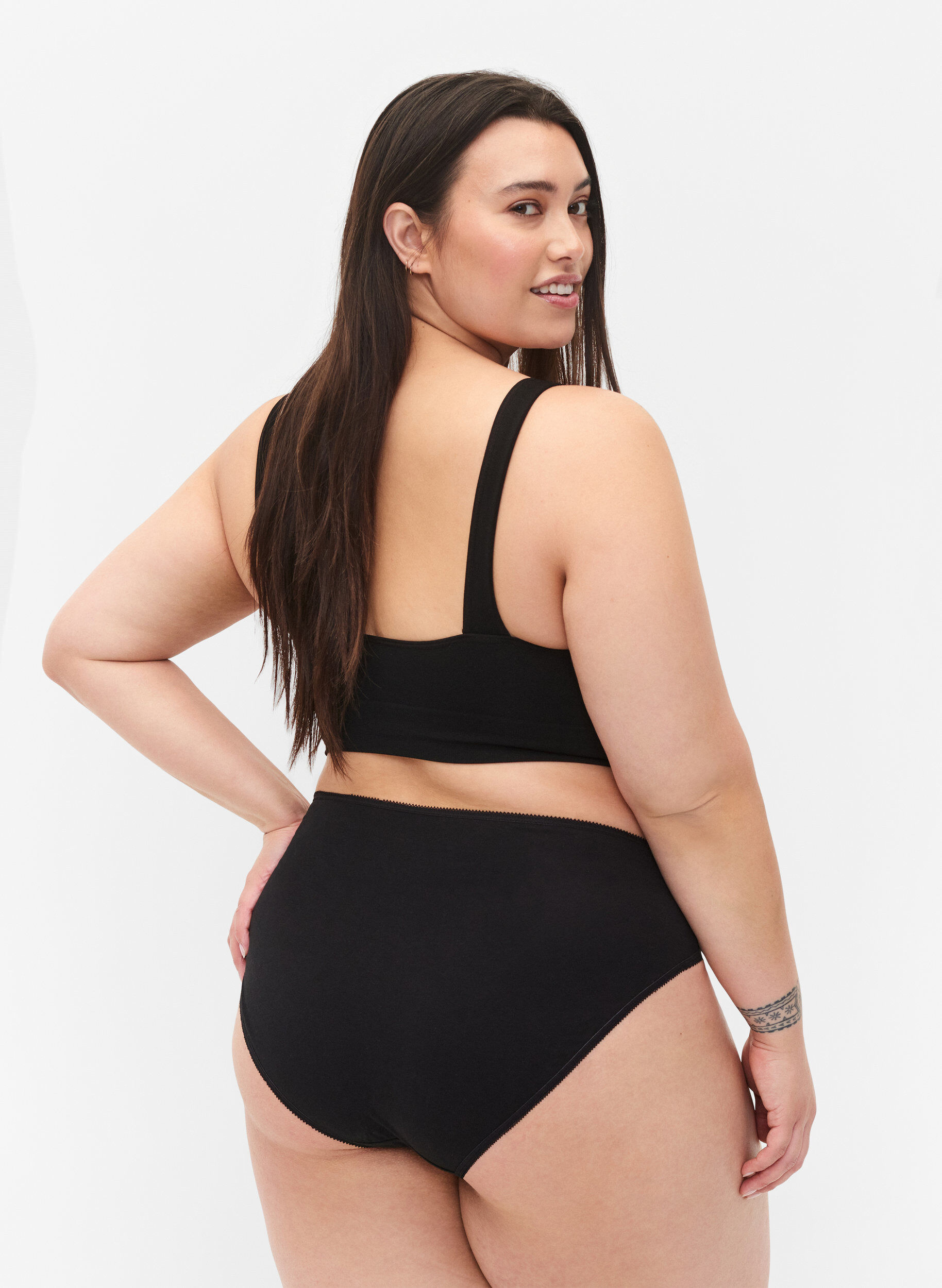 Zizzi Set van 5 katoenen slips met regular waist, Black, Model image number 1