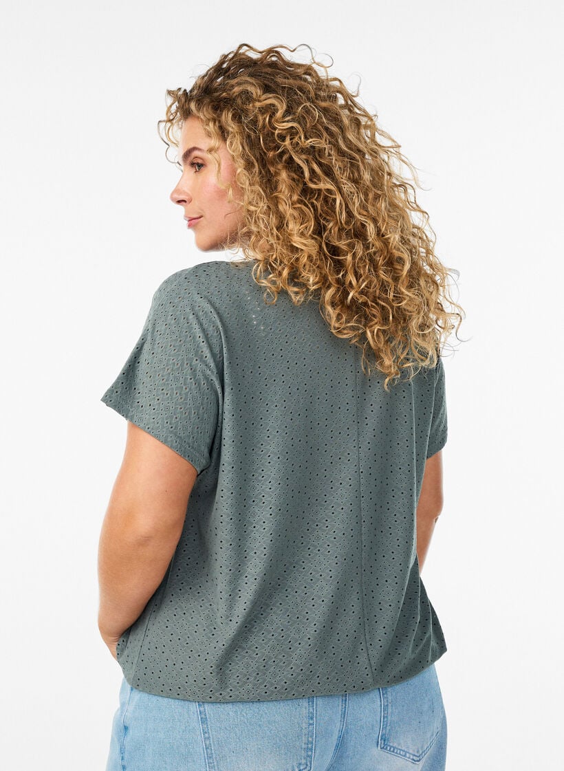 Blouse met oogjesborduurwerk en balloneffect, Groen, Model image number 2