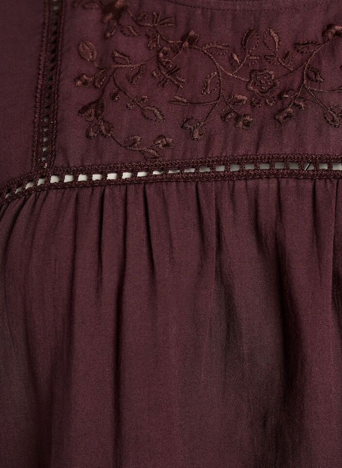 Blouse met borduurwerk en sierlijke oogjesrandafwerking, Donker Bordeaux, Packshot image number 2