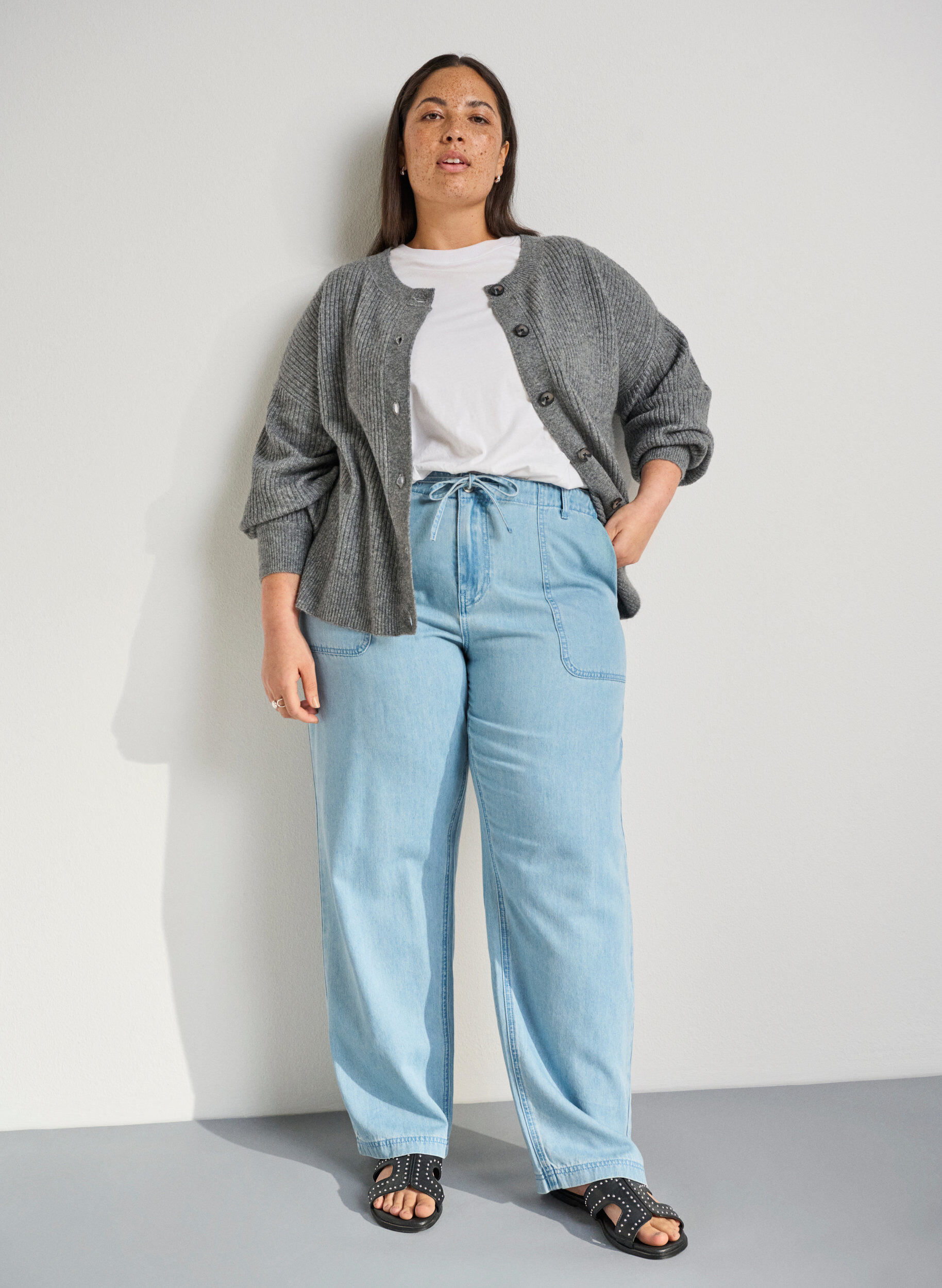 Wide fit - Platte sandalen met studs