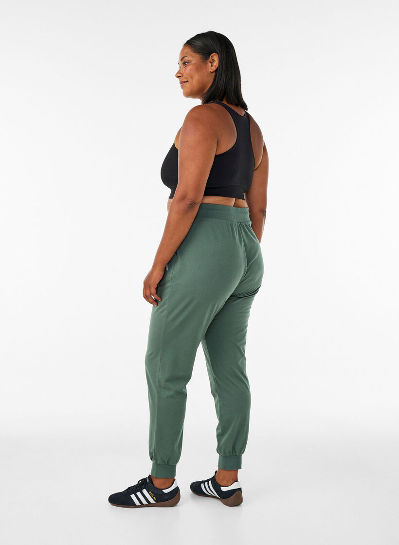 Losse trainingsbroek met zakken, Groen, Model image number 1