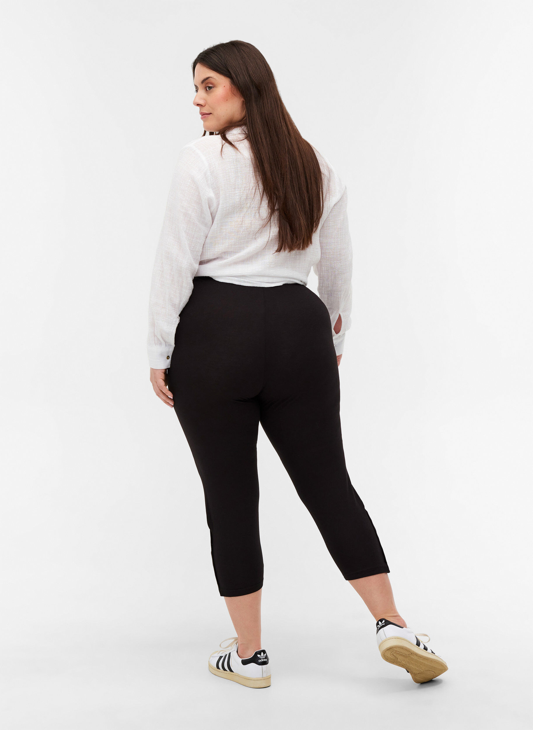 Zizzi 3/4 legging met knopen, Black, Model image number 1