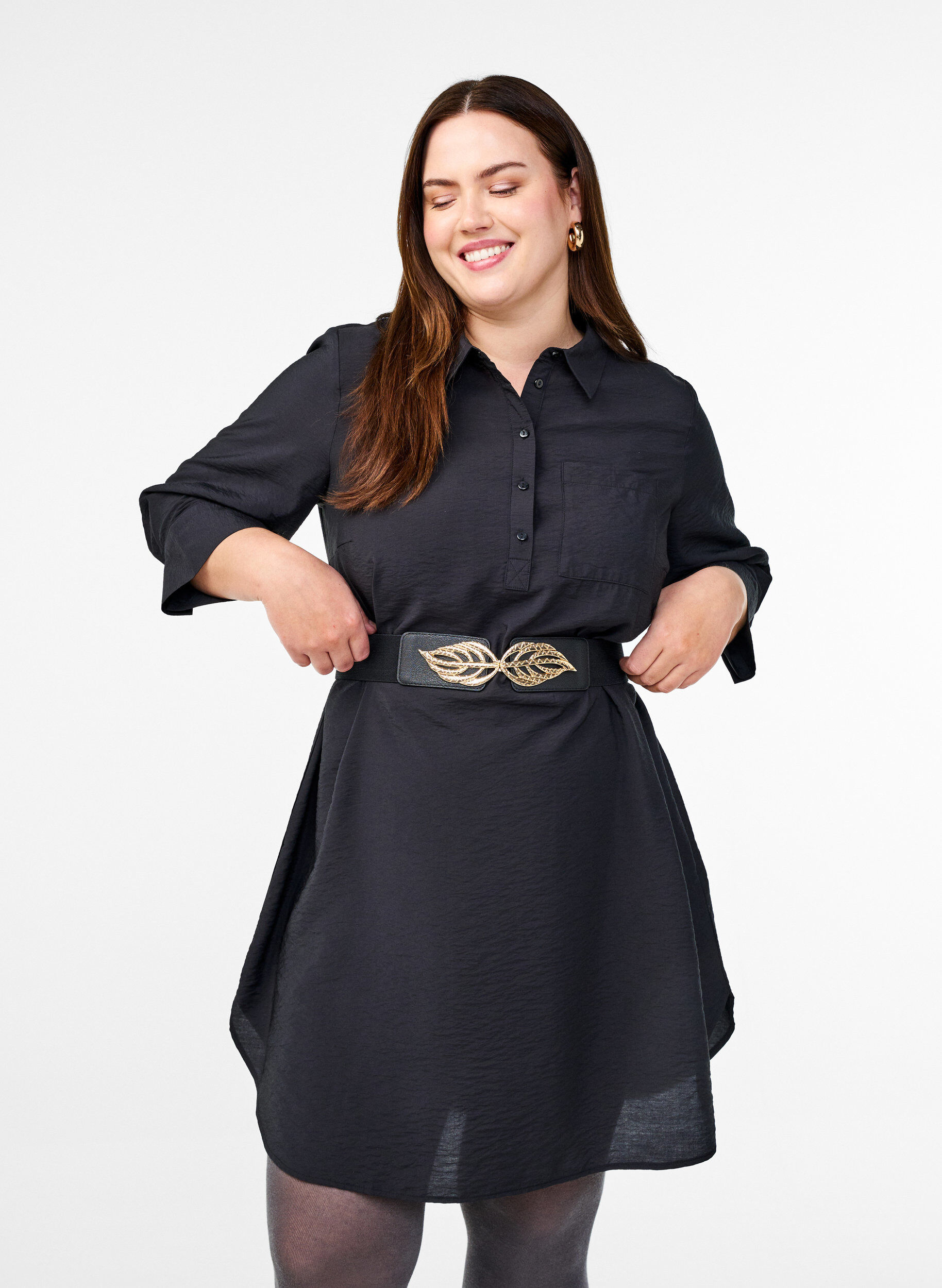 Zizzi Elastische taille riem met goudkleurige blads gesp, Black, Model image number 1