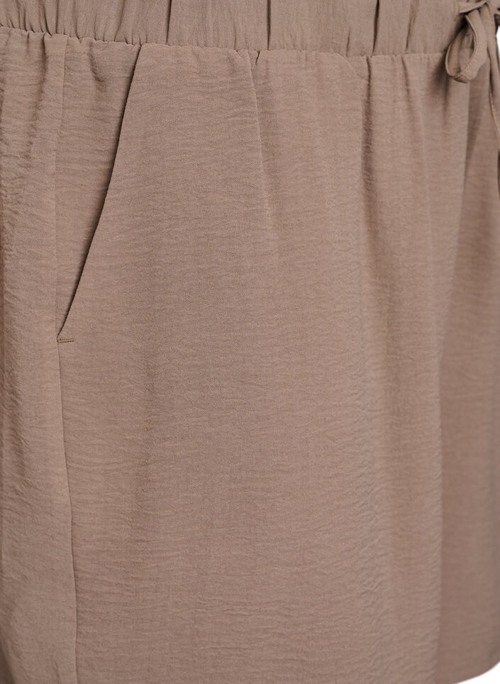 Korte broek met zakken en elastische tailleband, Bruin, Packshot image number 2