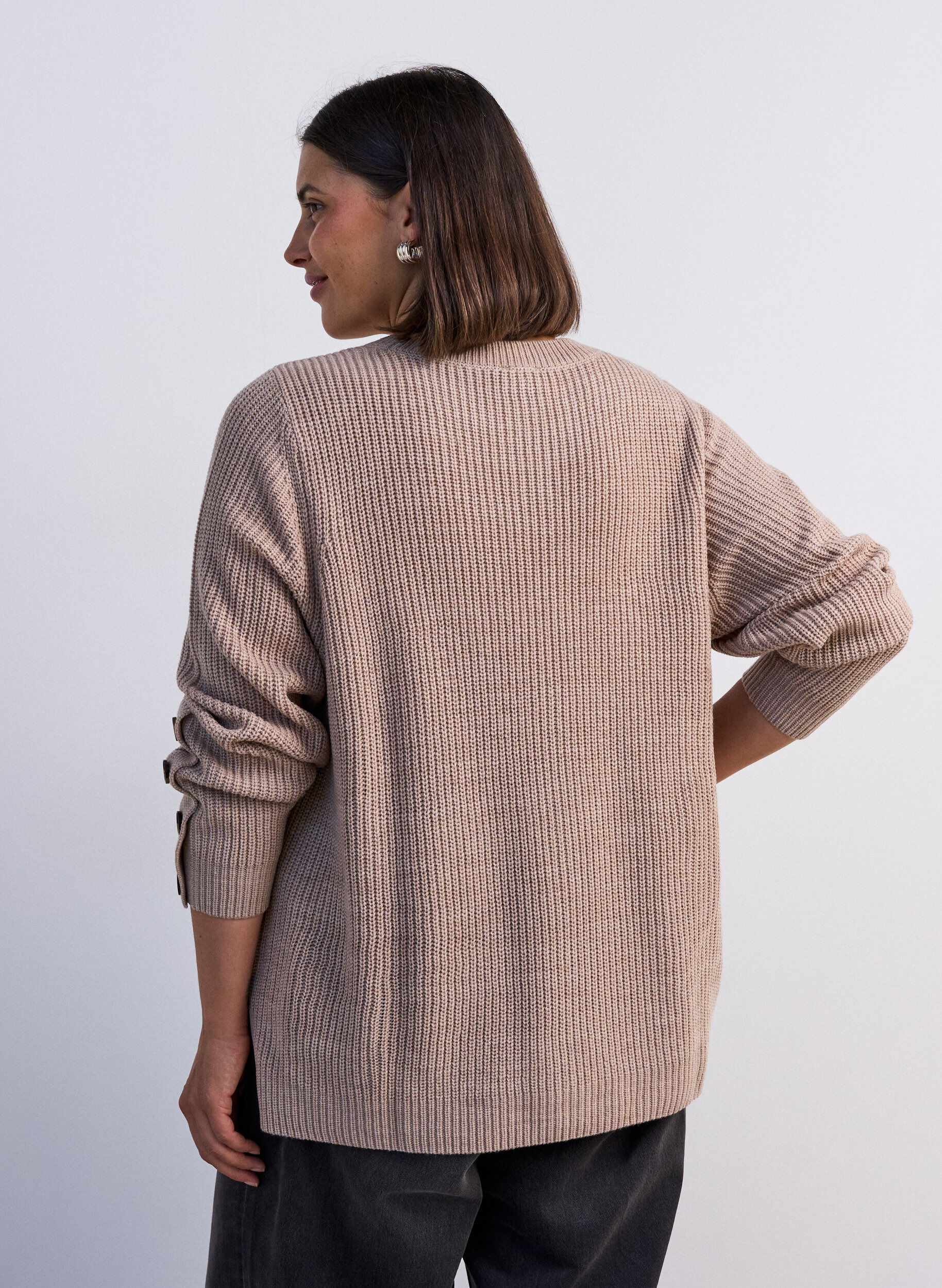 ZizziGebreide blouse met ribstructuur en knoopdetails, Beige, Model image number 2