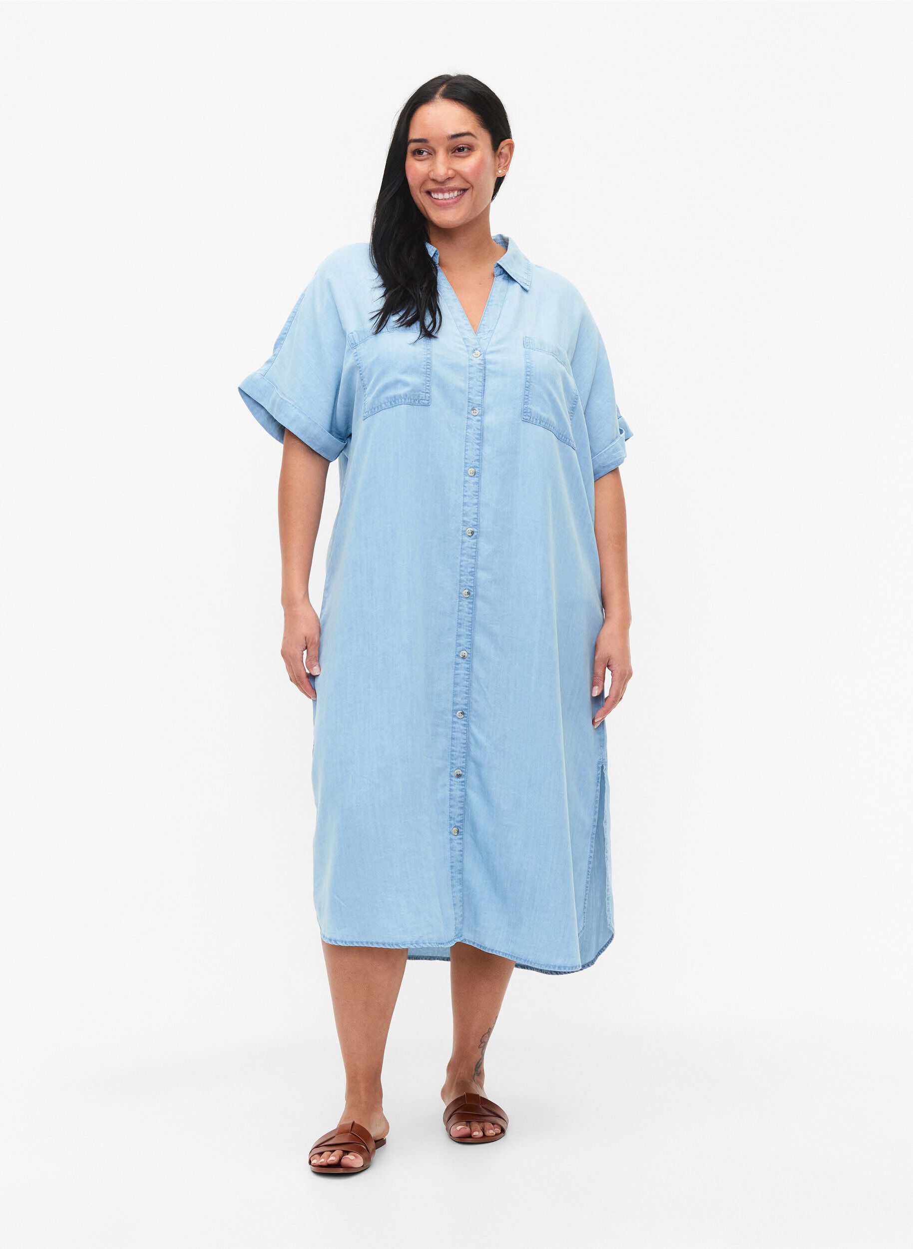 Zizzi Overhemdjurk met korte mouwen van lyocell (TENCEL&trade;), Light blue denim, Model image number 0