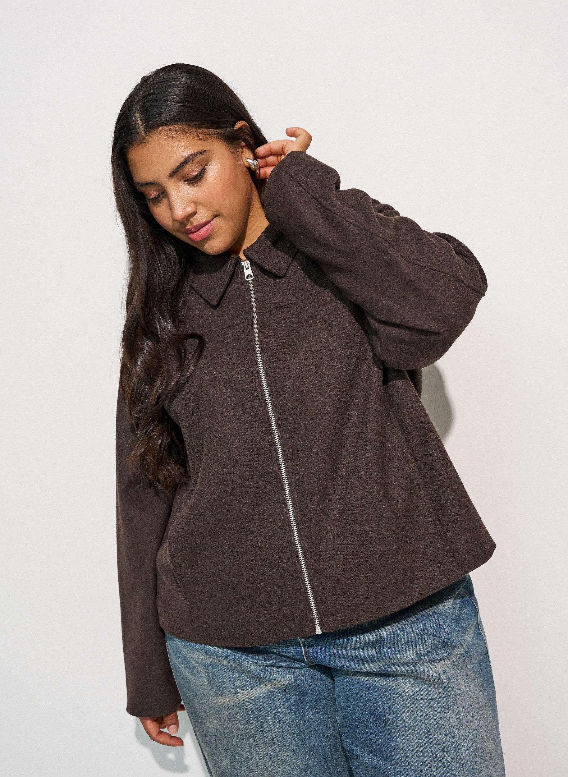 ZizziKorte jas met overhemdkraag en ritssluiting, Bruin, Model image number 3