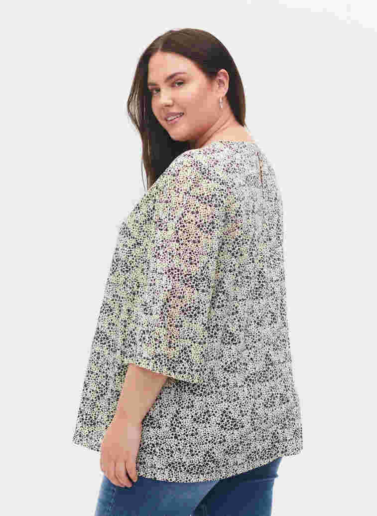 Viscose blouse met bloemenprintViscose blouse met bloemenprint, Off White Ditsy, Model image number 1