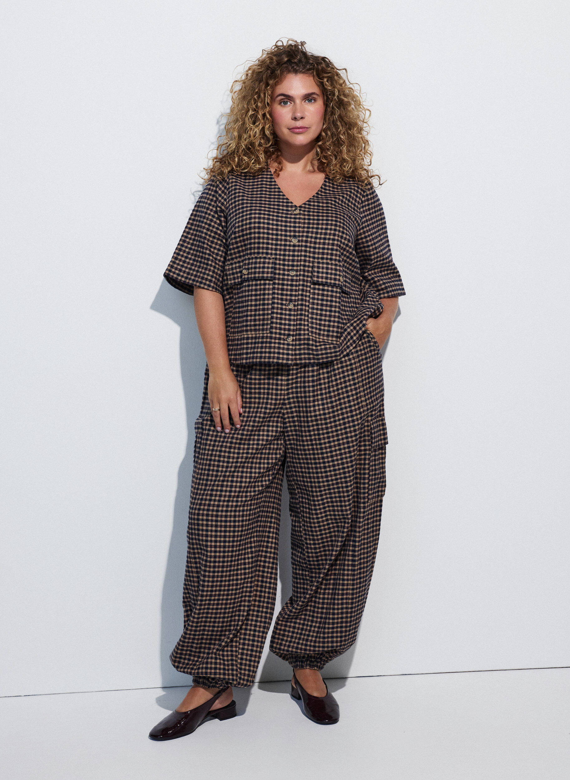 ZizziGeruite blouse met borstzakken, Bruin, Model image number 1