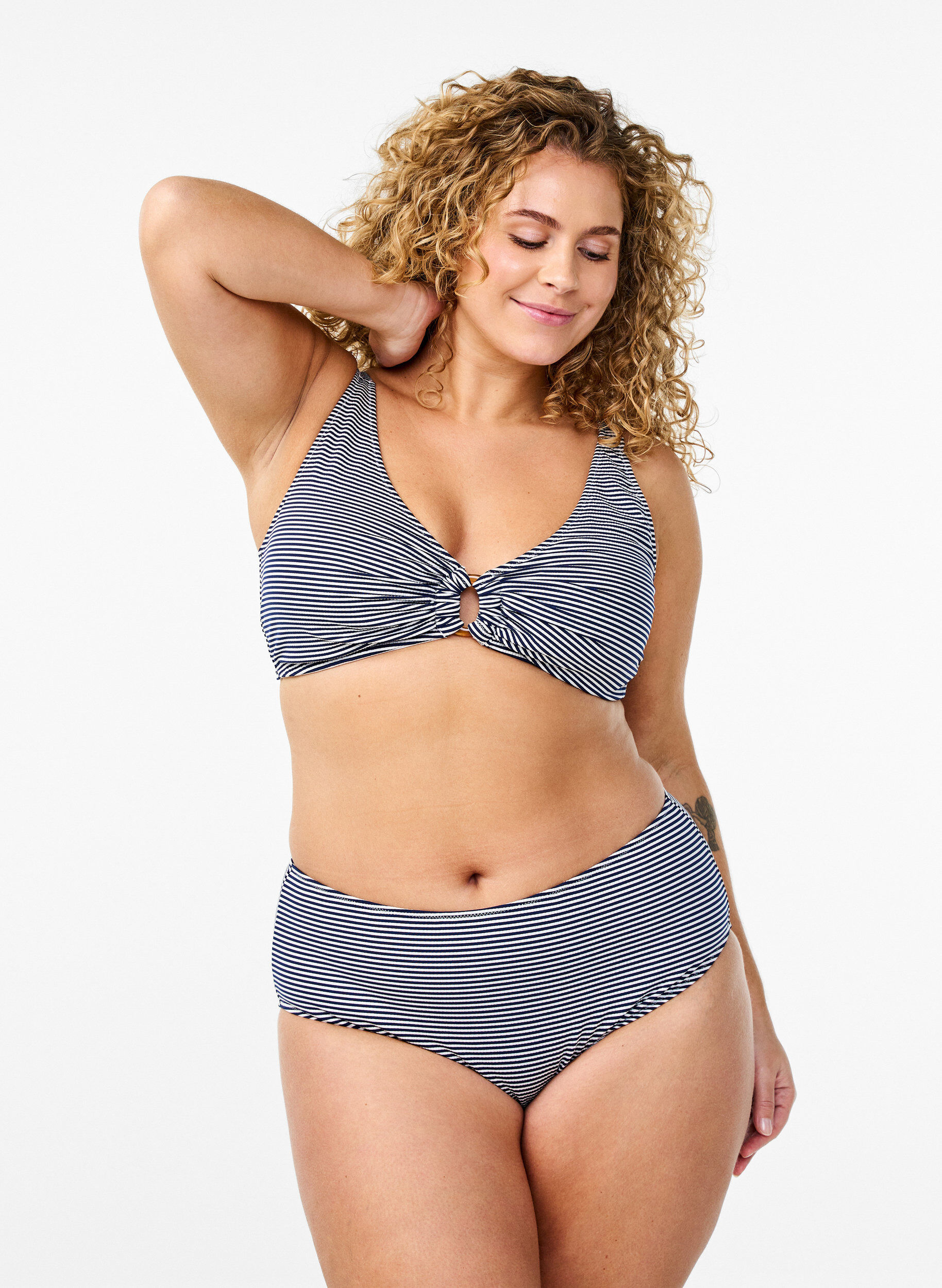 Zizzi Bikinibroekje met gestreepte textuur en normale taille, Blauw, Model image number 0