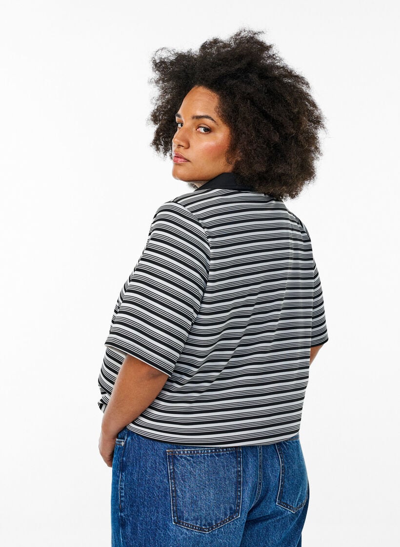 Gestreept poloshirt met korte mouwen en rits, Zwart, Model image number 2