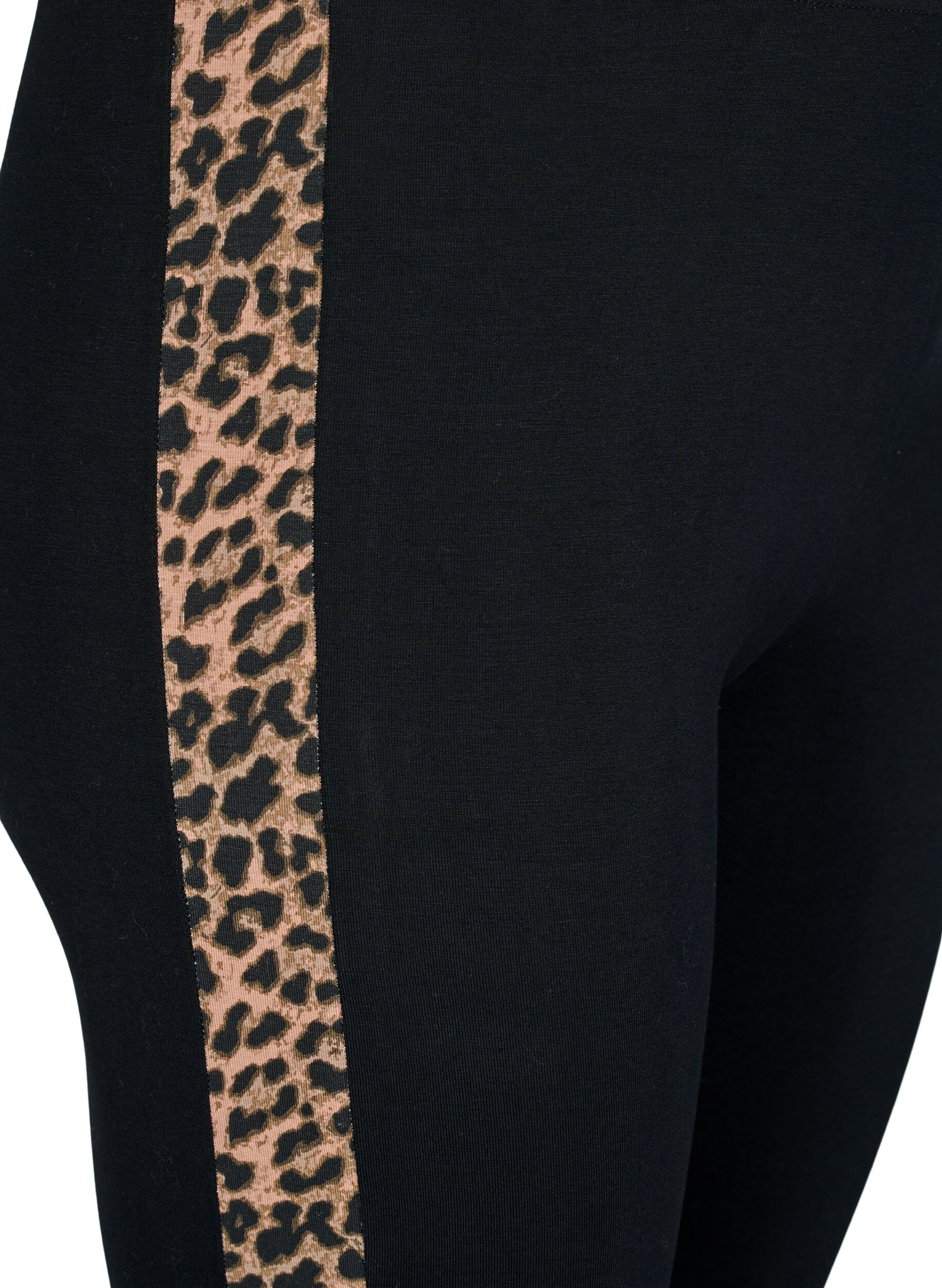 Zizzi Viscose legging met luipaardprint streep, Black W. Leo, Packshot image number 2