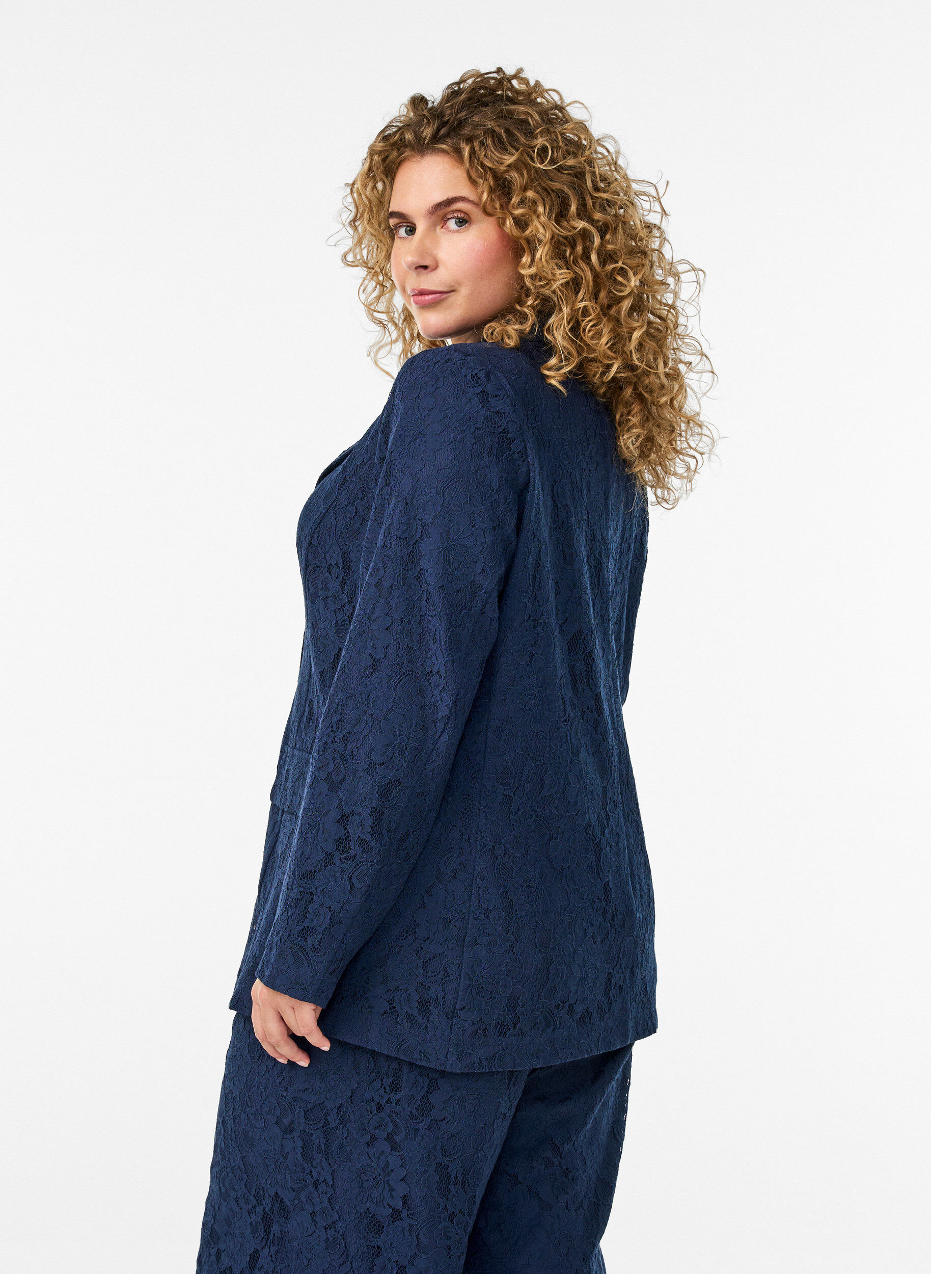 Zizzi Kanten blazer met knoopsluiting, Blauw, Model image number 2