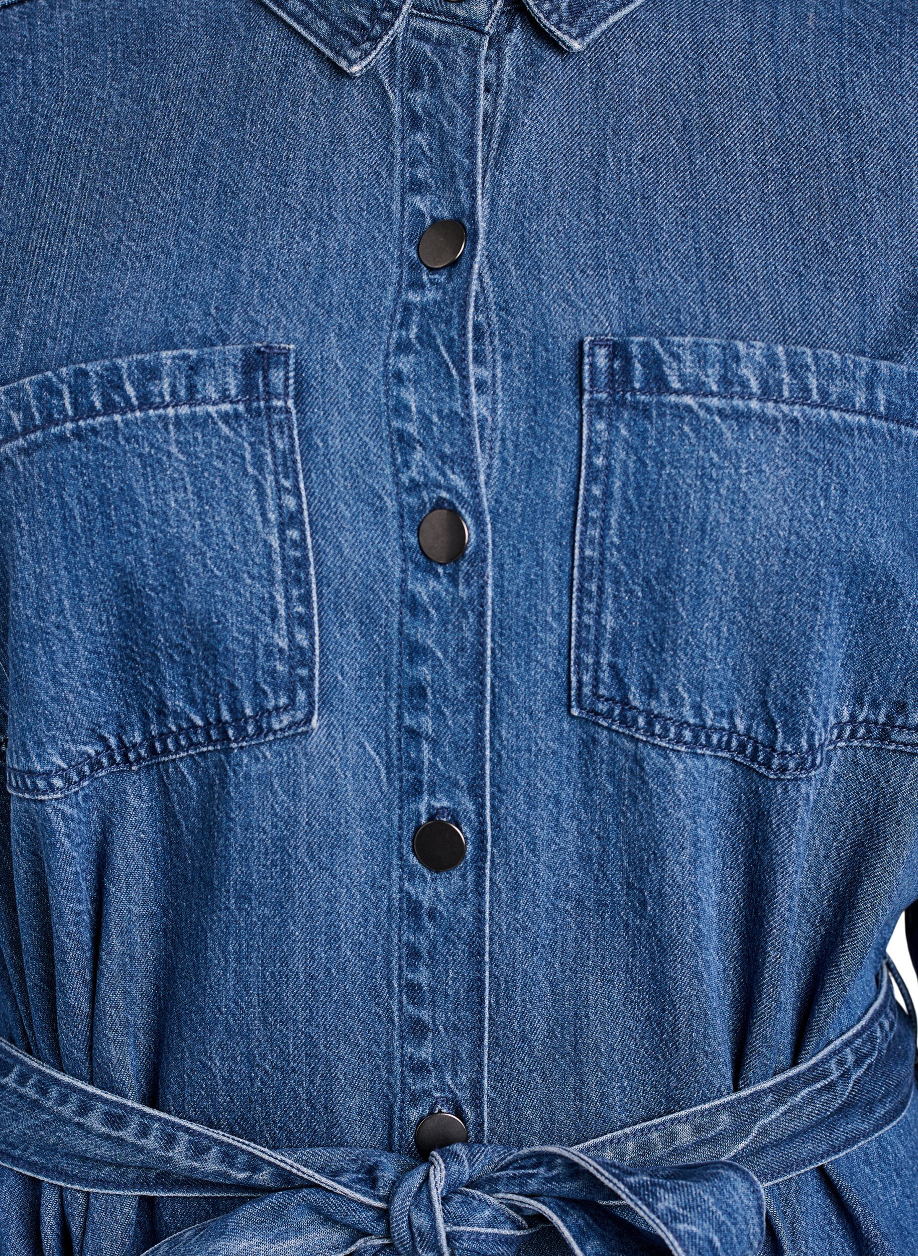 Zizzi Denim overhemdjurk met strikceintuur en zijzakken, Blauw, Packshot image number 2