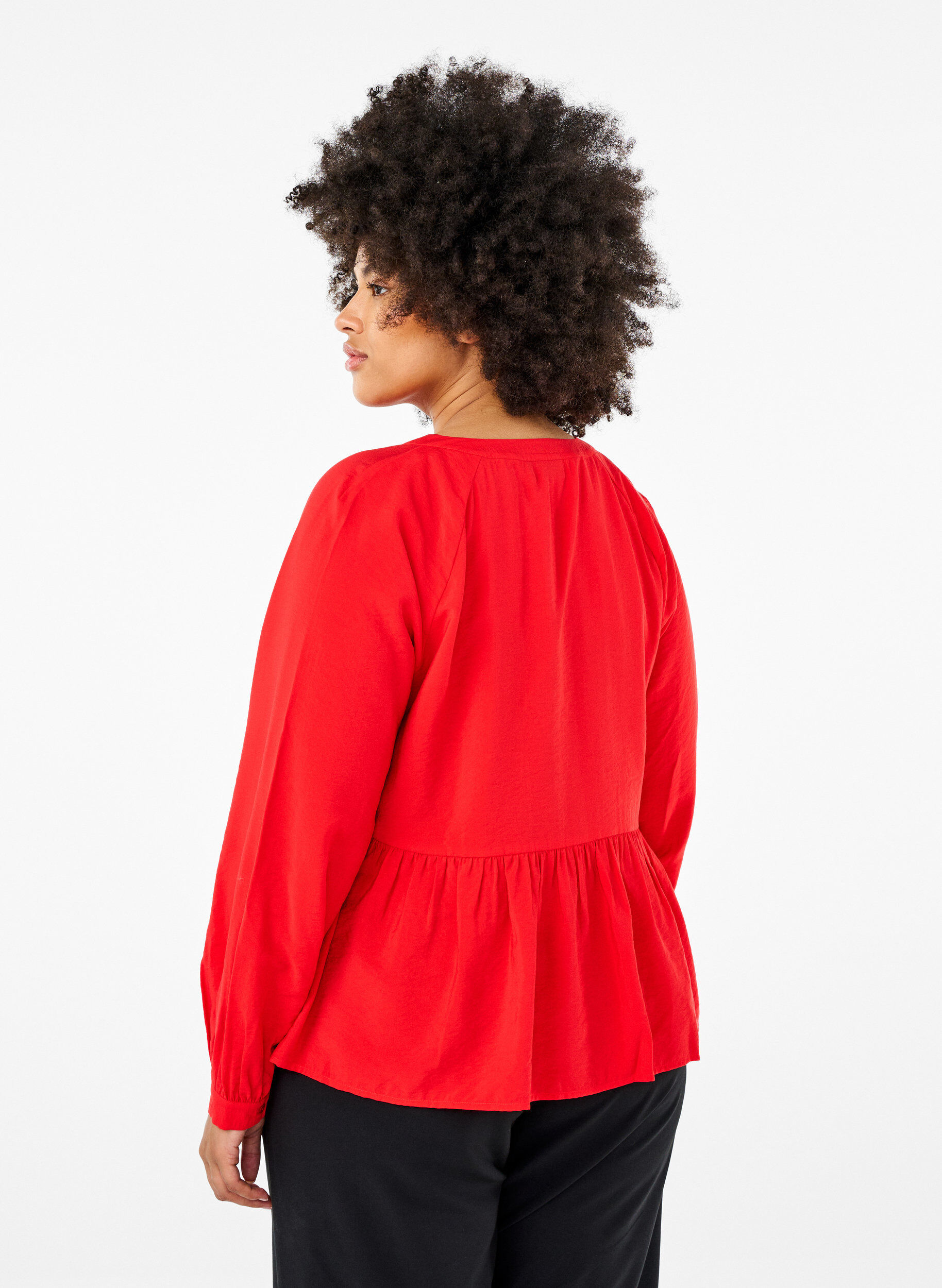 Zizzi Blouse met strik en lange mouwen, Rood, Model image number 2
