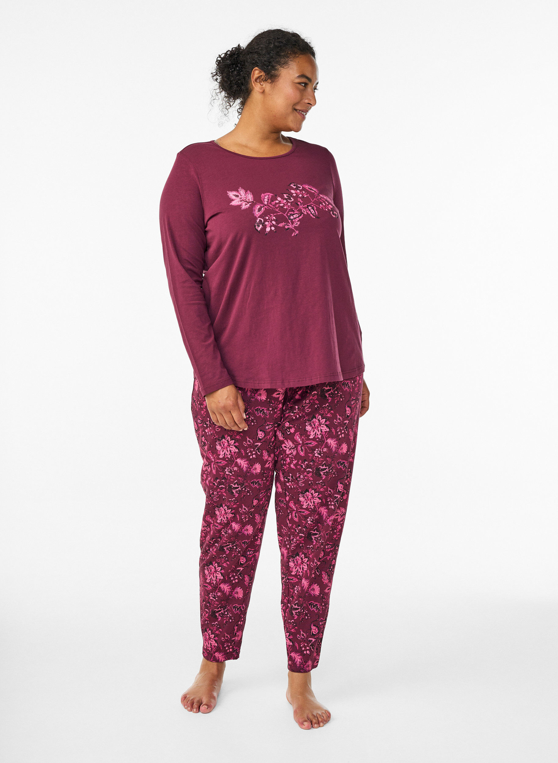 Zizzi Kleren pyjama broek met print, Donker Bordeaux, Model image number 0