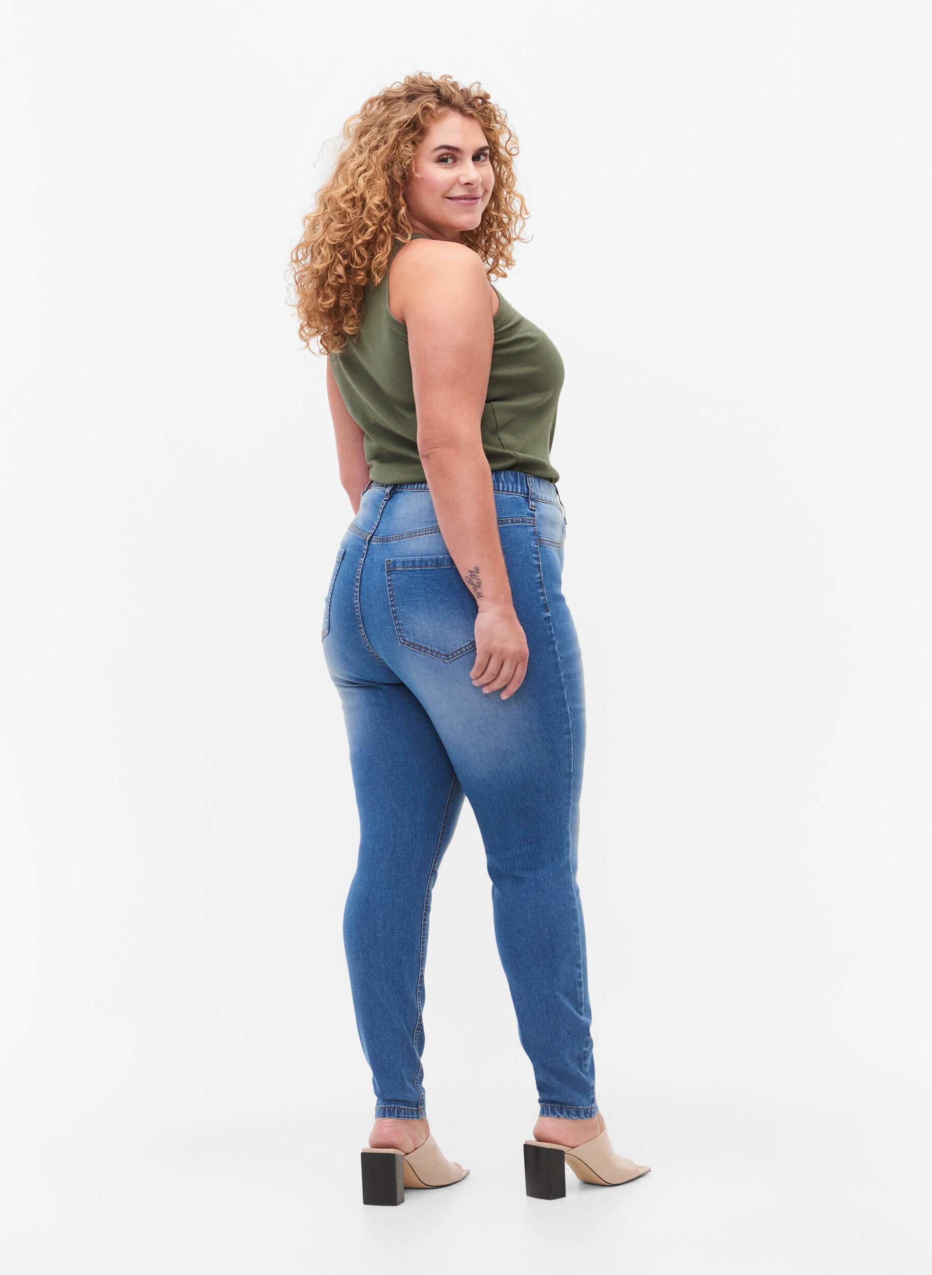 Zizzi Jeggings met achterzakken, Blue denim, Model image number 1
