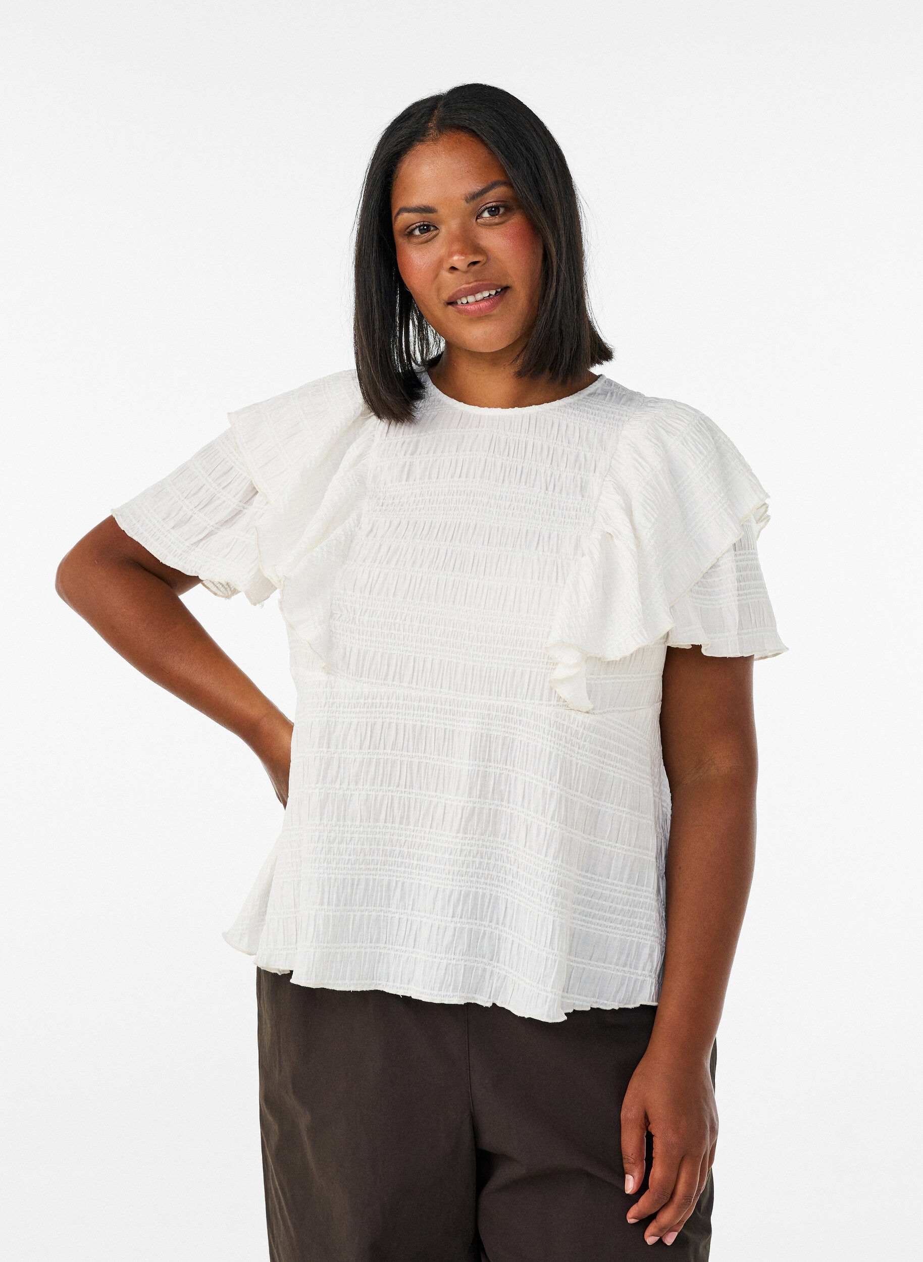 Blouse met smockstructuur en ruchesmouwen, Vanille, Model
