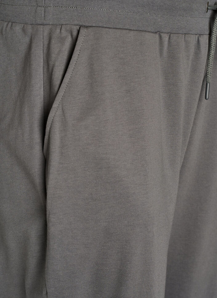 Losse trainingsbroek met zakken, Grijs, Packshot image number 2
