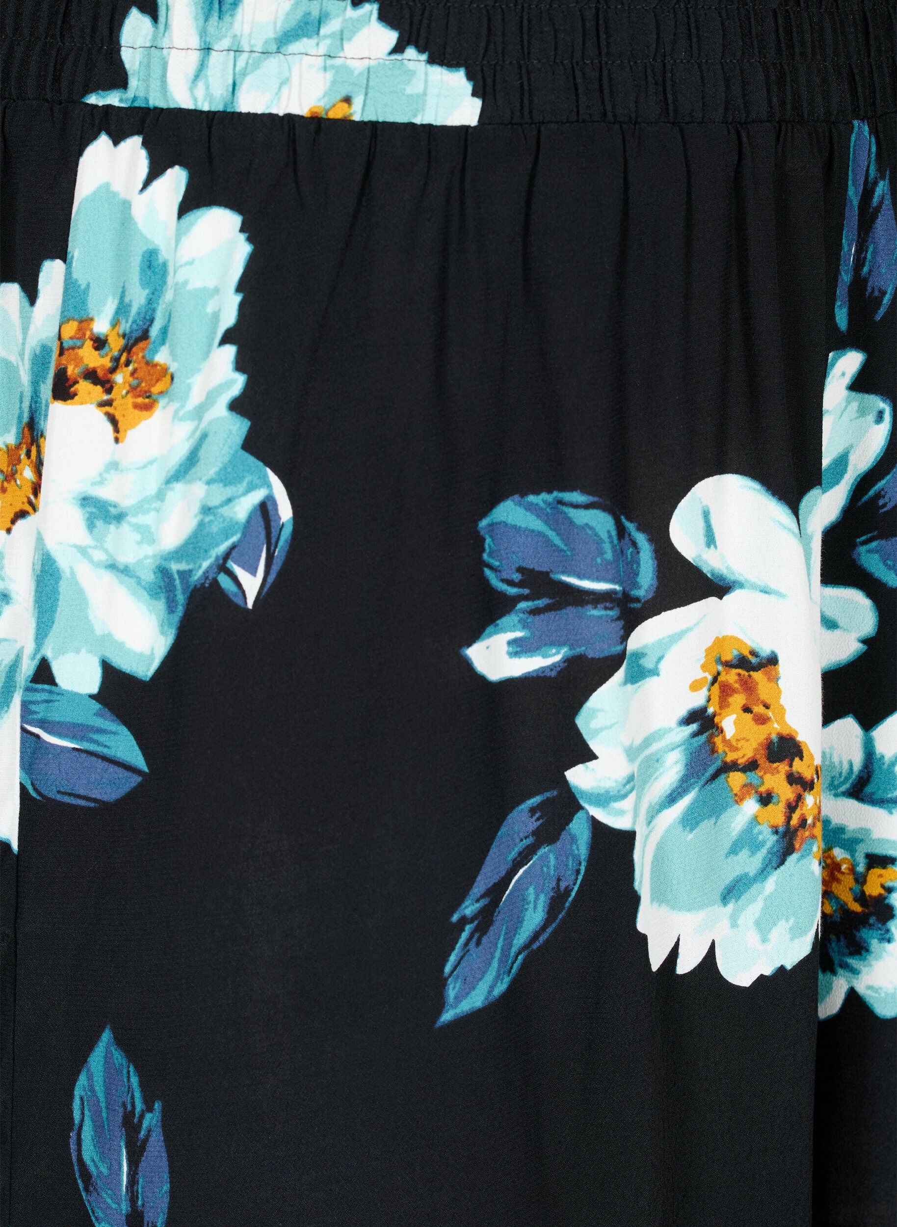 Zizzi Losse shorts van viscose, Black Big Flower, Packshot image number 2