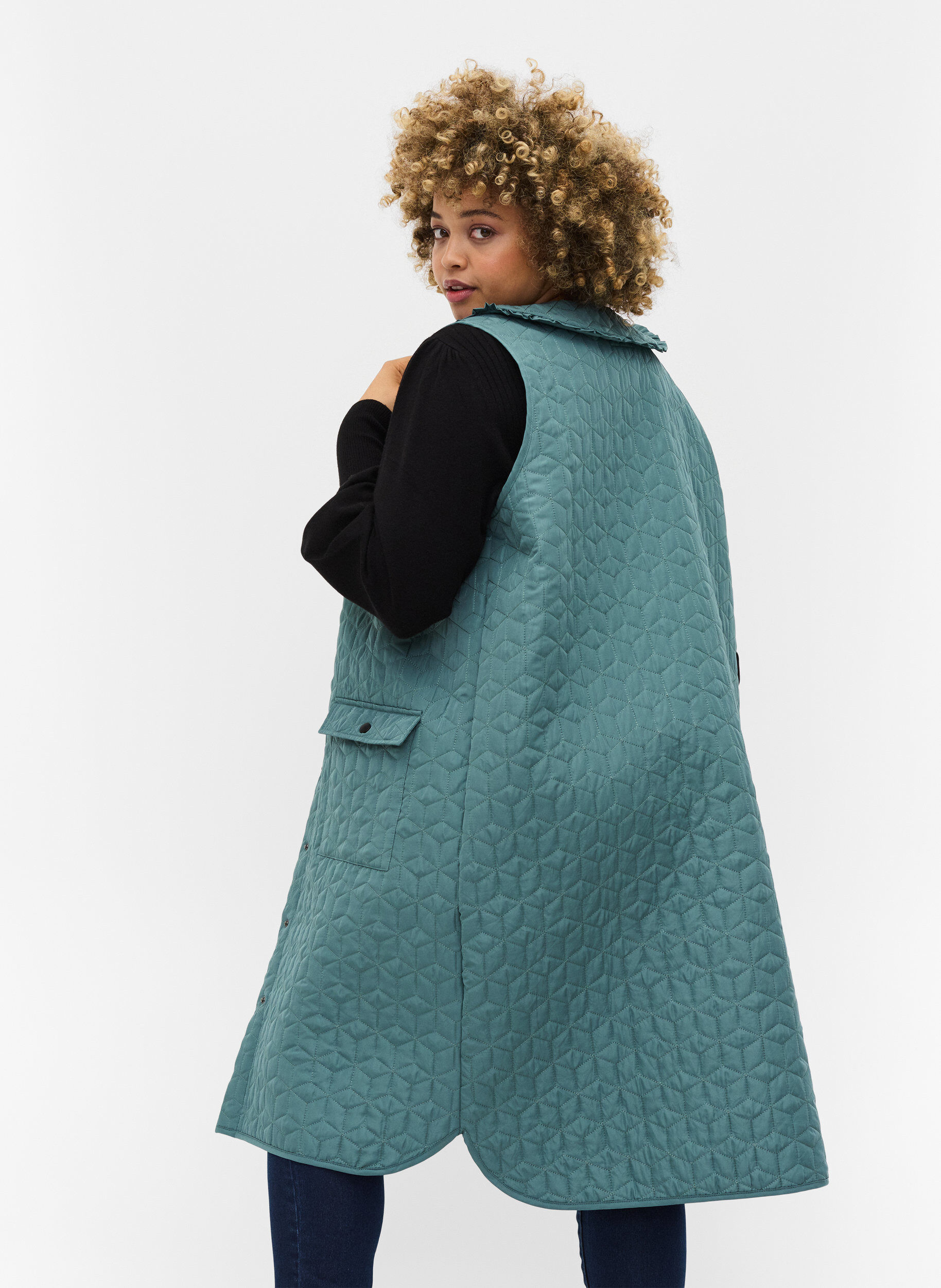 Zizzi Lang gewatteerd vest met kraag en ruches, Sagebrush Green, Model image number 1