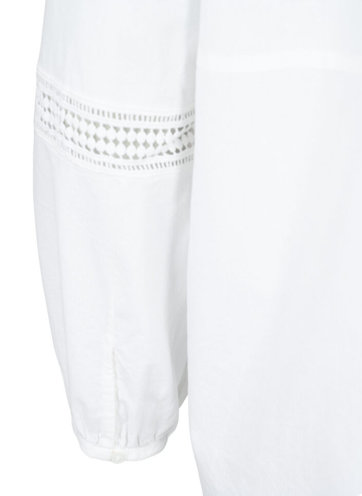 Overhemdblouse met ruches op de kraag en een gehaakte band, Bright White, Packshot image number 3