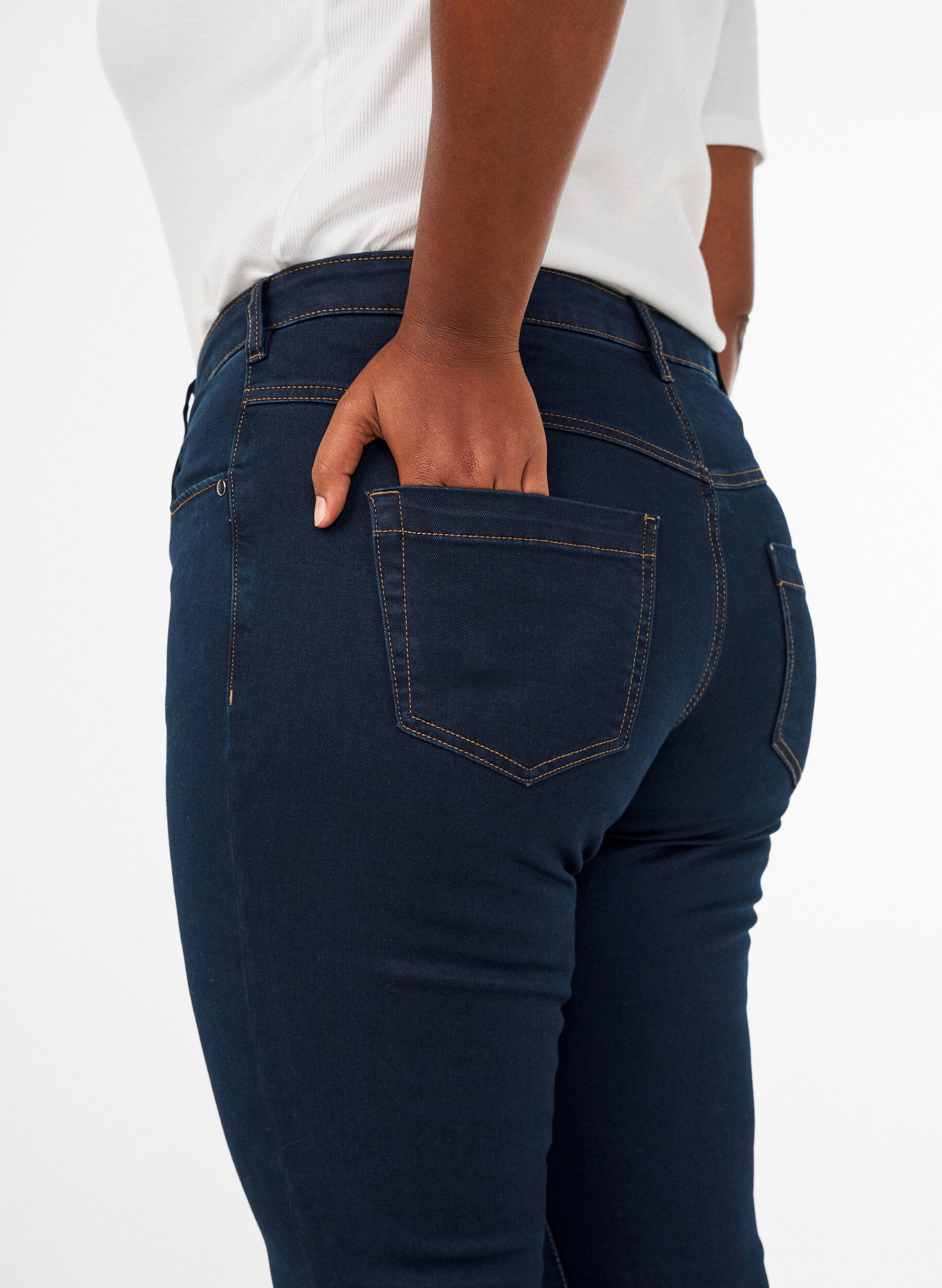 ZizziSlim fit Emily jeans met normale taille, Blauw, Model image number 4