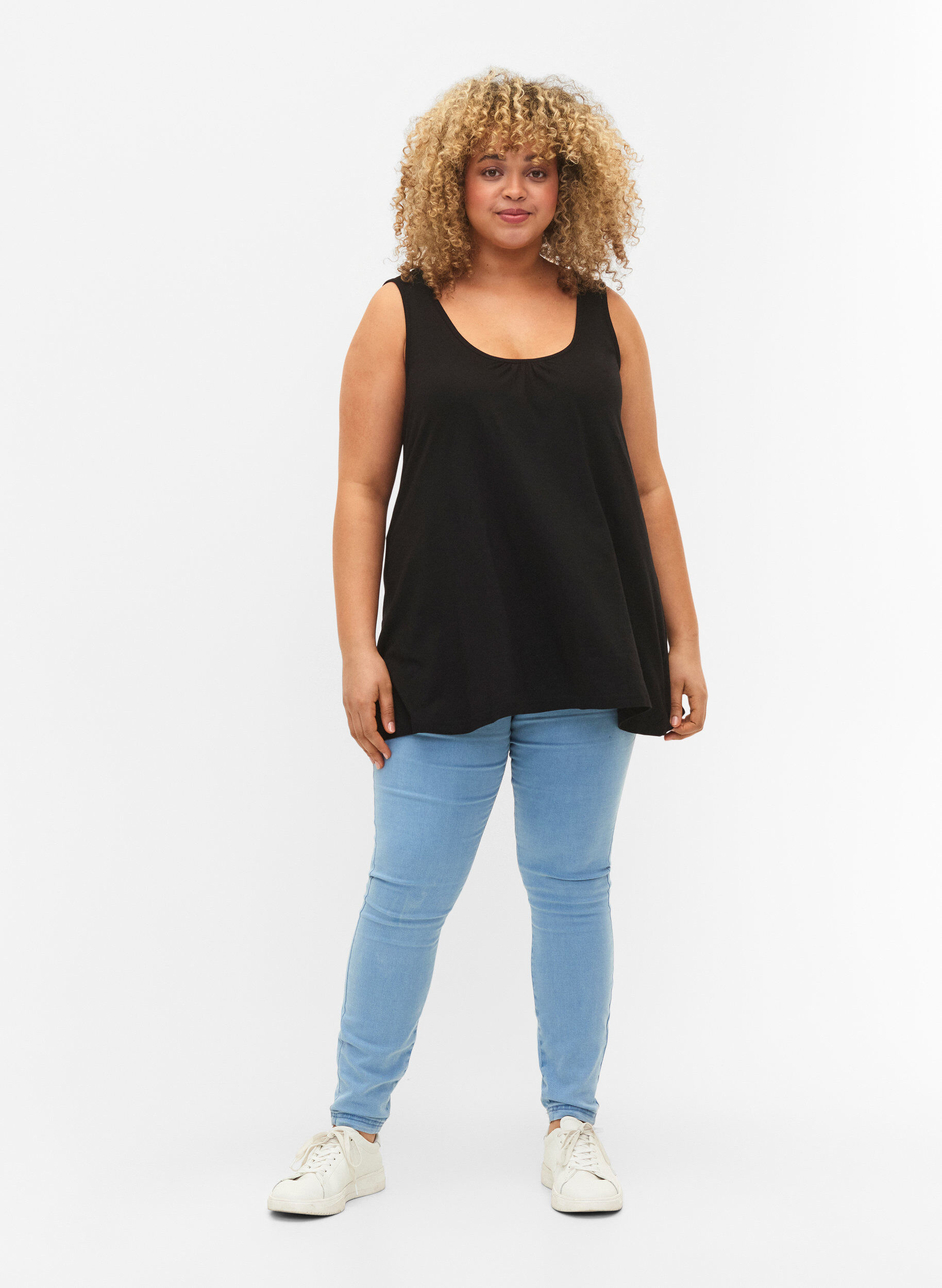 Zizzi Top met a-vorm en ronde hals, Black, Model image number 2
