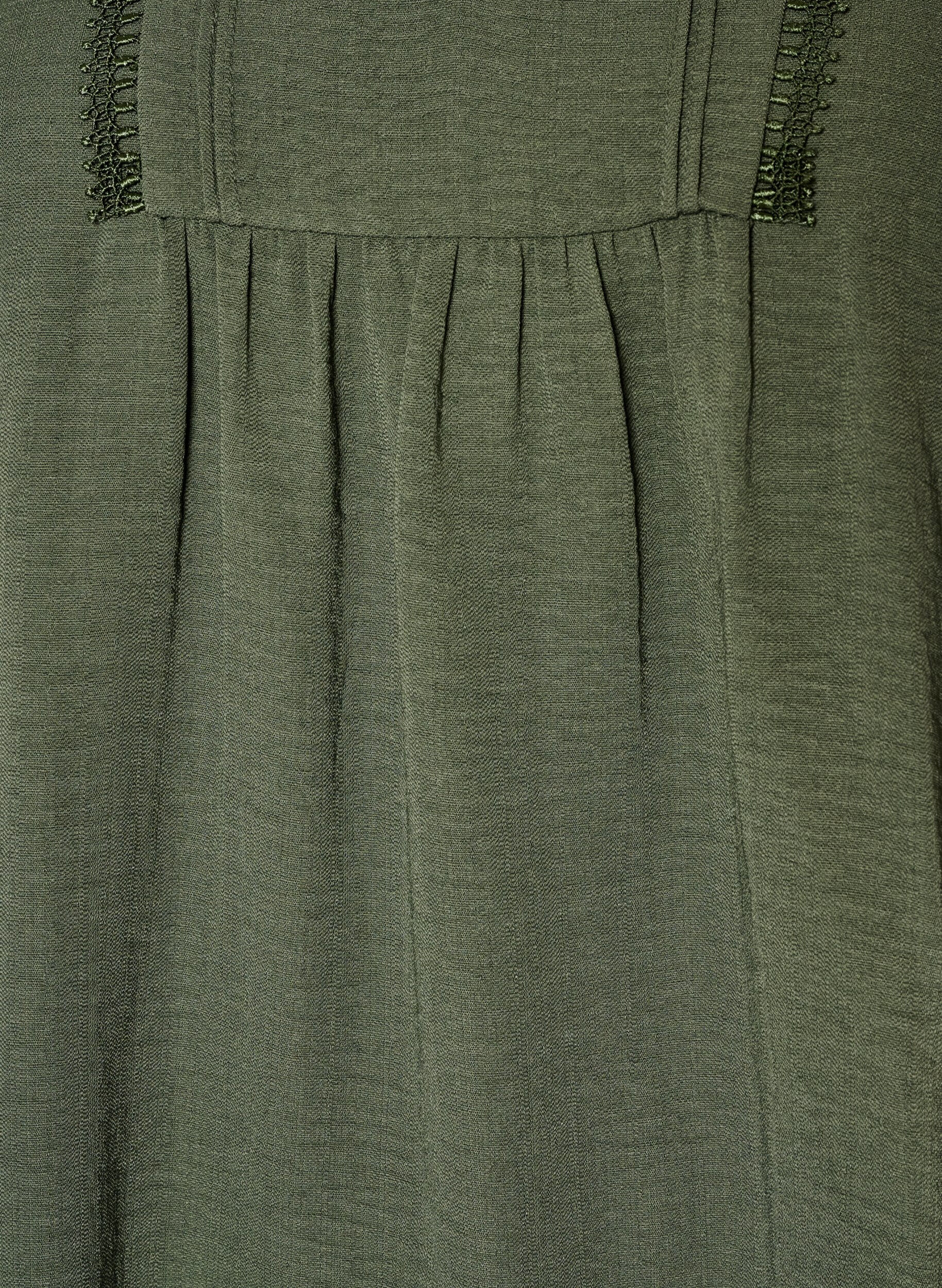 ZizziBlouse met V-hals en gehaakte sierband, Groen, Packshot image number 2