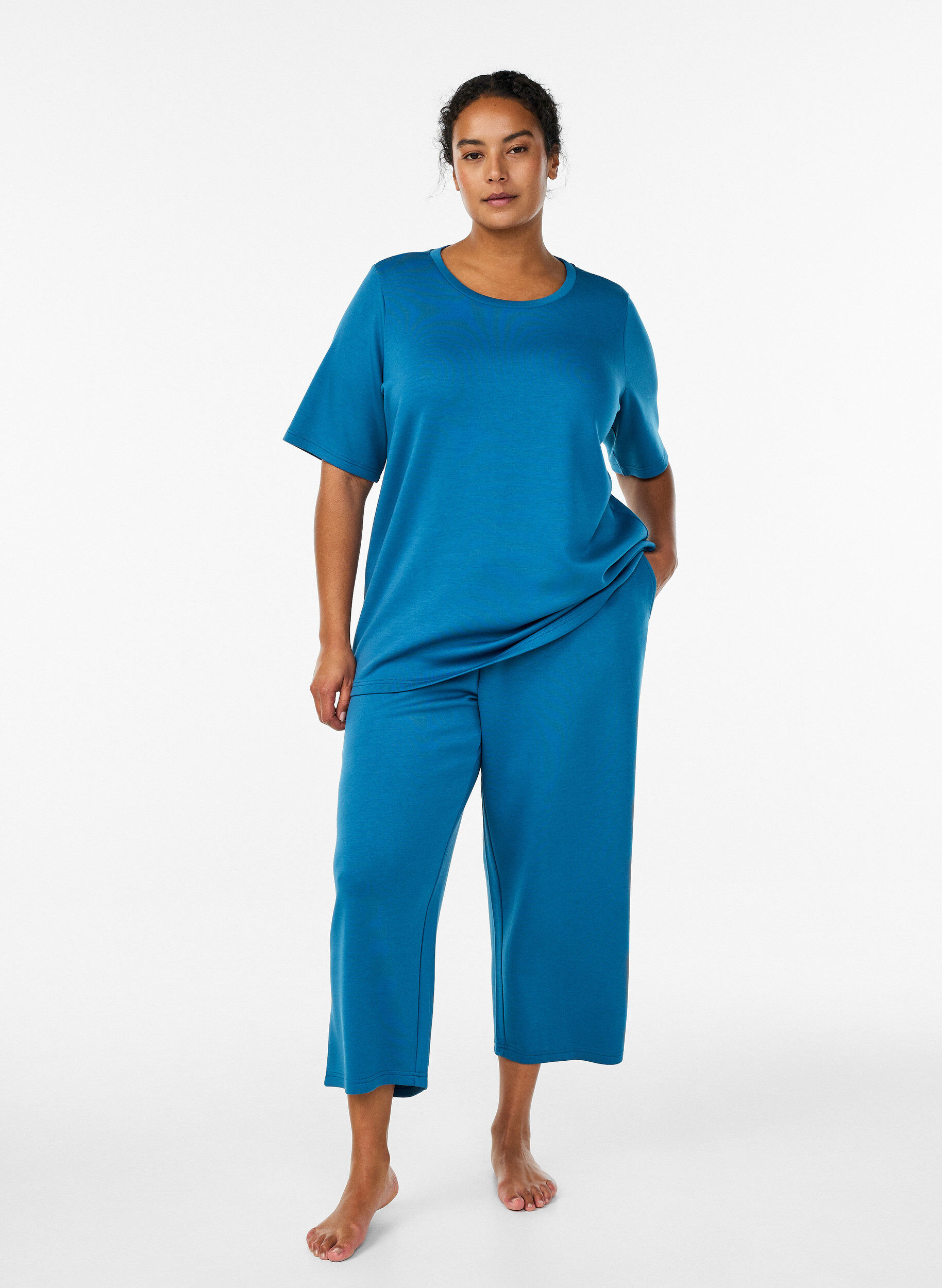 Zizzi T-shirt in modalmix, Blauw, Model image number 1