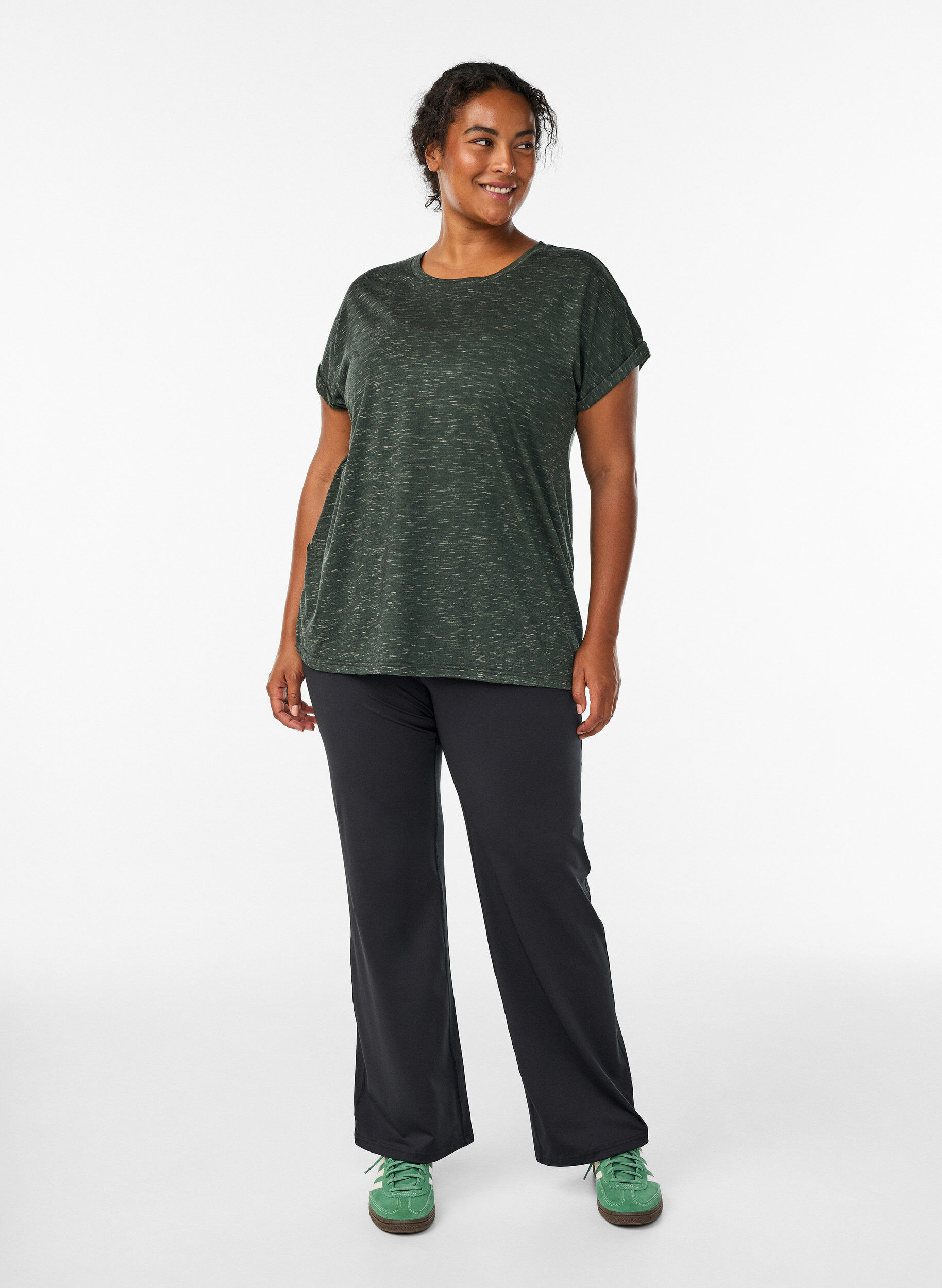 Zizzi Losse workout T-shirt met korte mouwen, Groen, Model image number 1