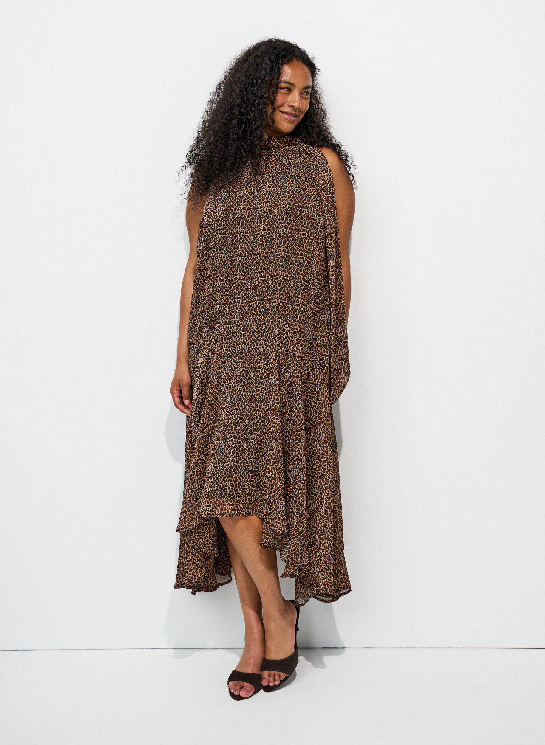 ZizziMidi jurk in chiffon met luipaardprint en een strik in de taille, Bruin, Model image number 0