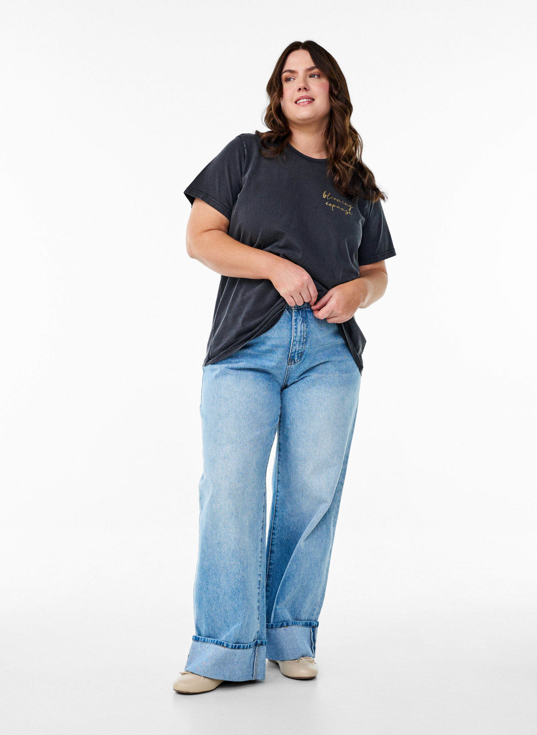 Zizzi T-shirt in biologisch katoen met een coole print, Grijs, Model image number 1