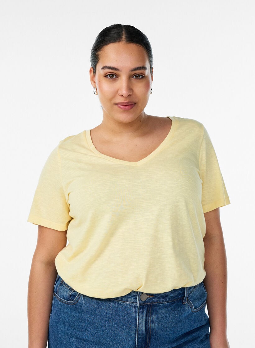 Basic t-shirt met korte mouwen en v-hals, Geel, Model image number 0