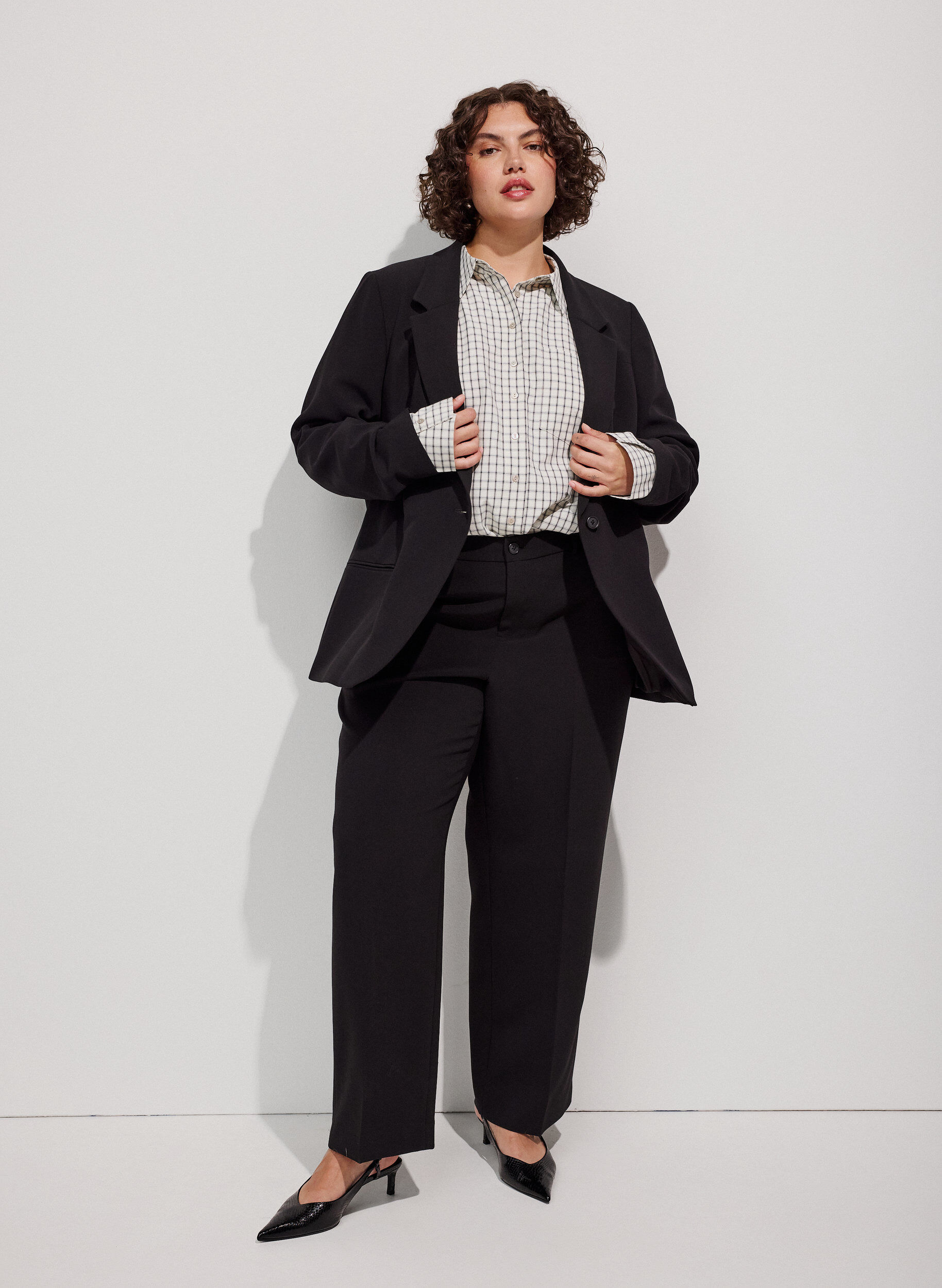 ZizziKlassieke blazer met een enkele knoopsluiting, Zwart, Model image number 1