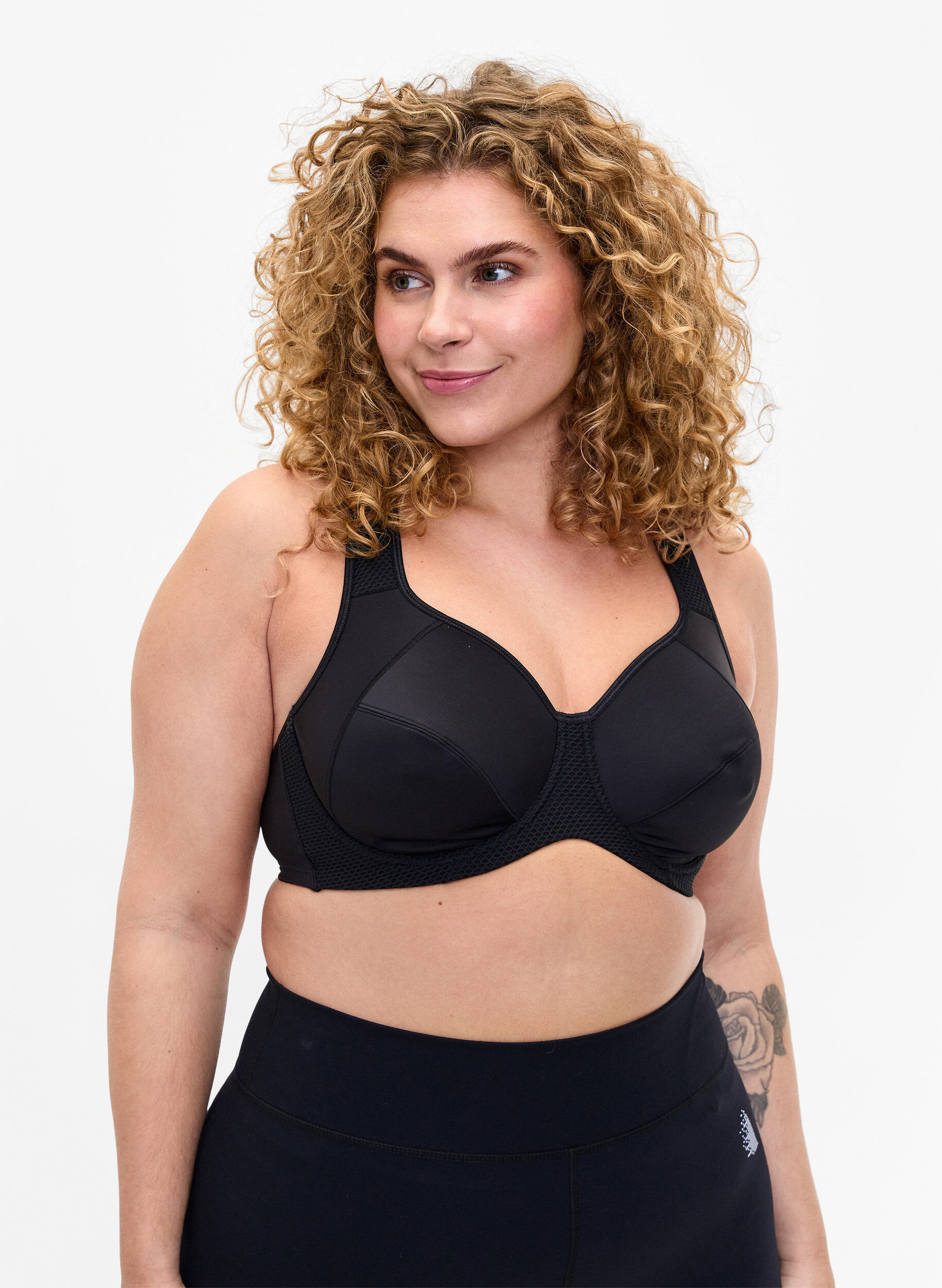 Zizzi CORE, HIGH SUPPORT WIRE BRA - Sportbeha met beugel, Zwart, Model image number 0