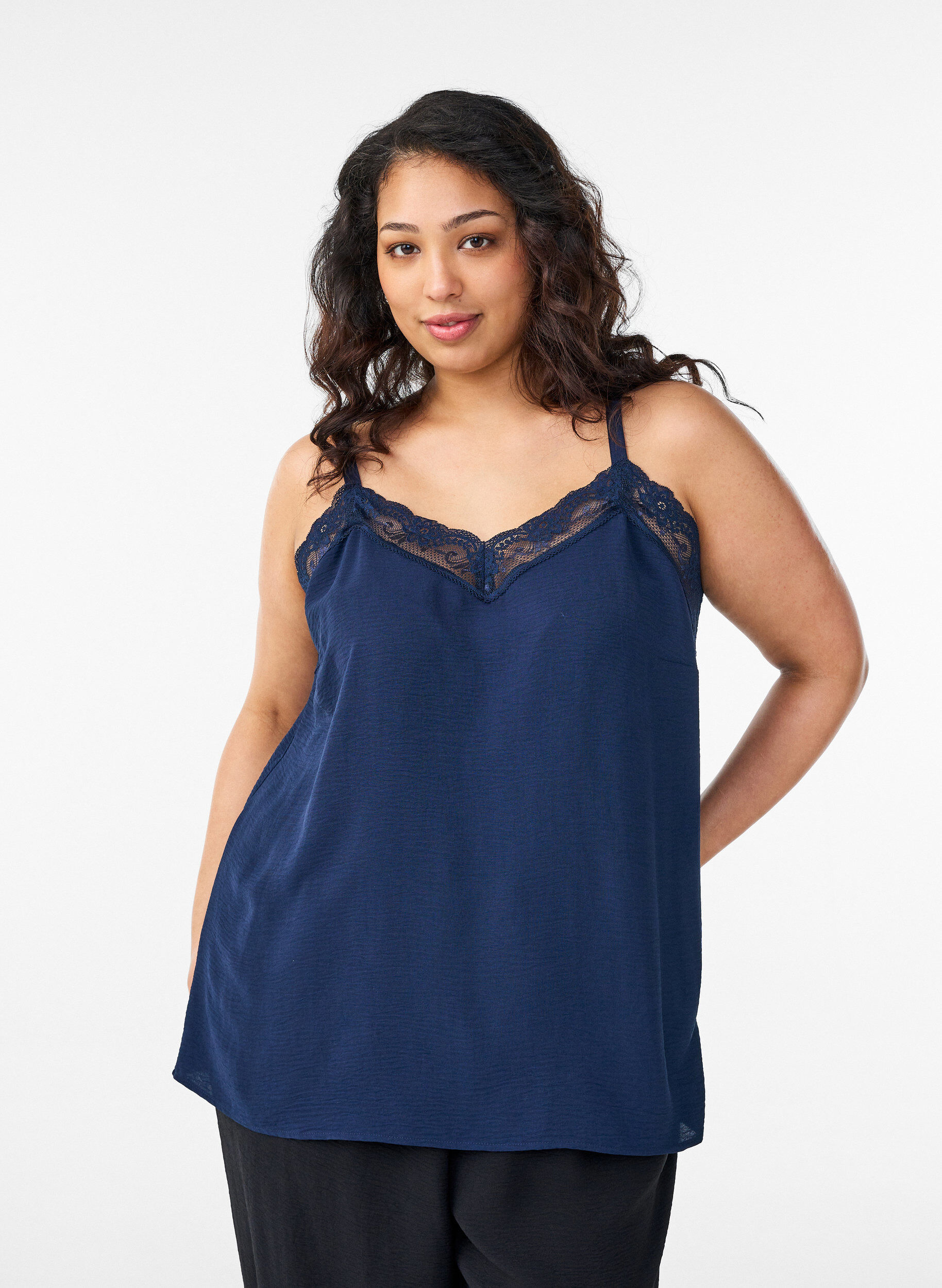 Zizzi Cami top met V-hals en kanten rand, Blauw, Model image number 0