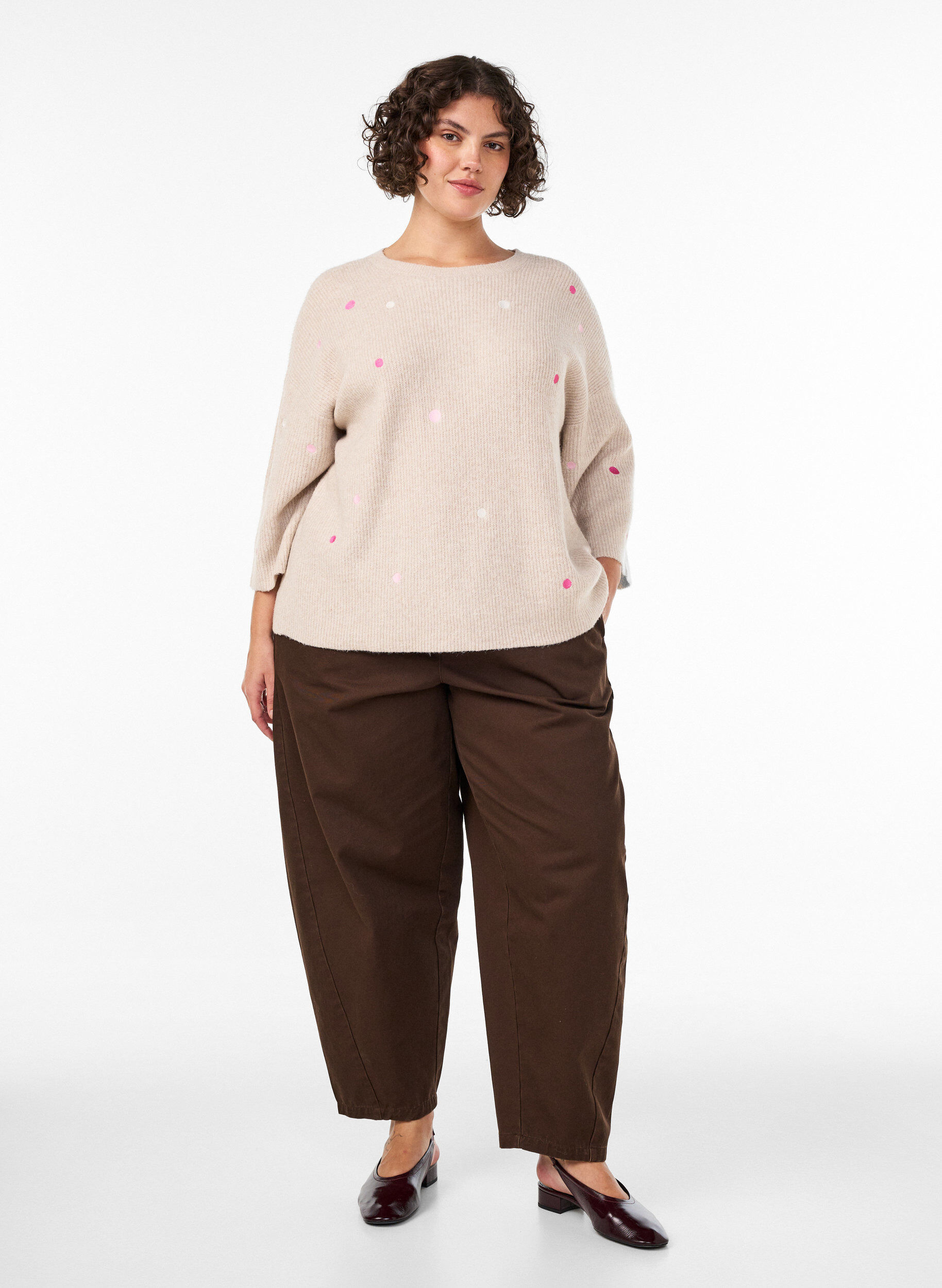 ZizziGebreide blouse met kleine geborduurde motieven, Beige, Model image number 1