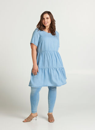 Denim jurk met korte mouwen en plooien, Light blue denim, Model image number 2