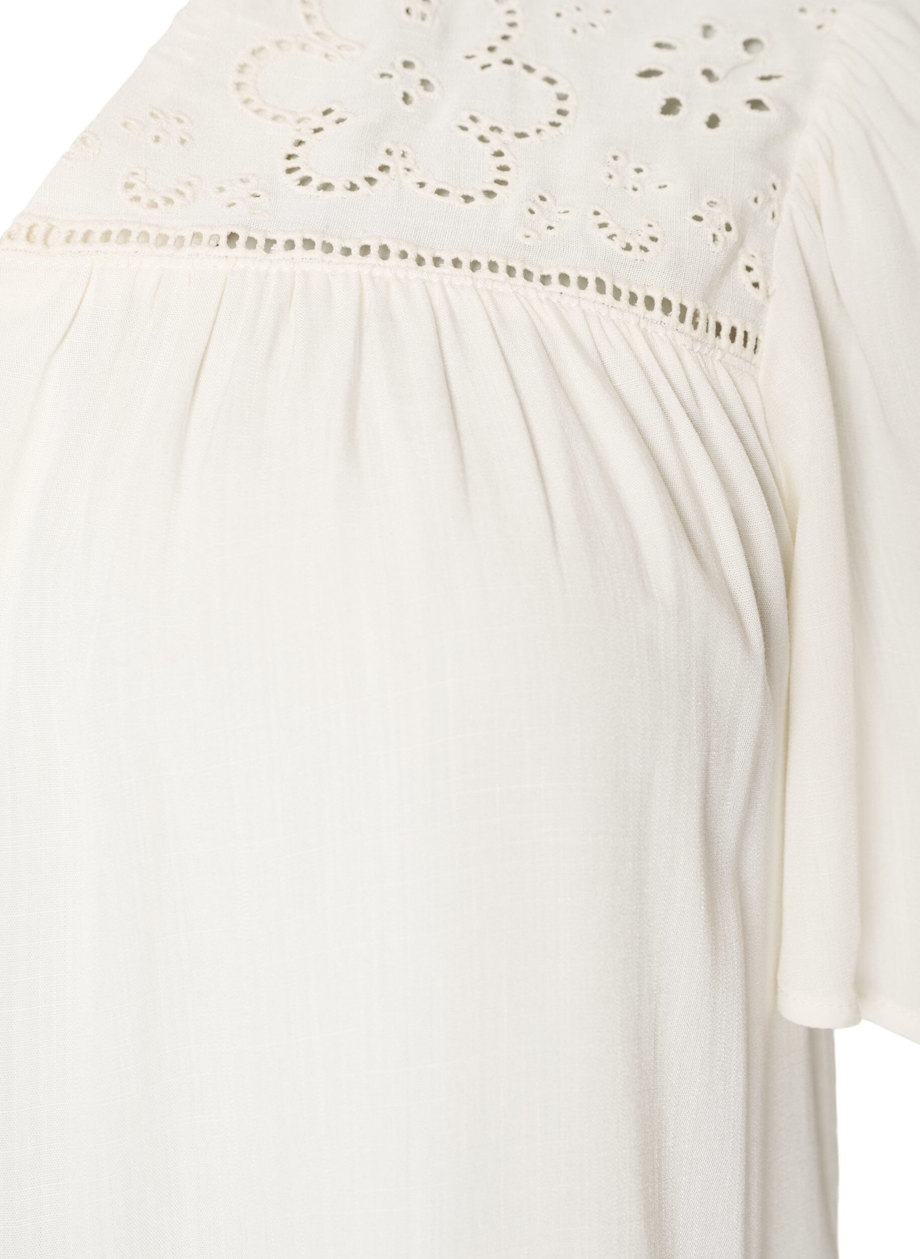 ZizziBlouse in viscose met broderie anglaise, Beige, Packshot image number 2