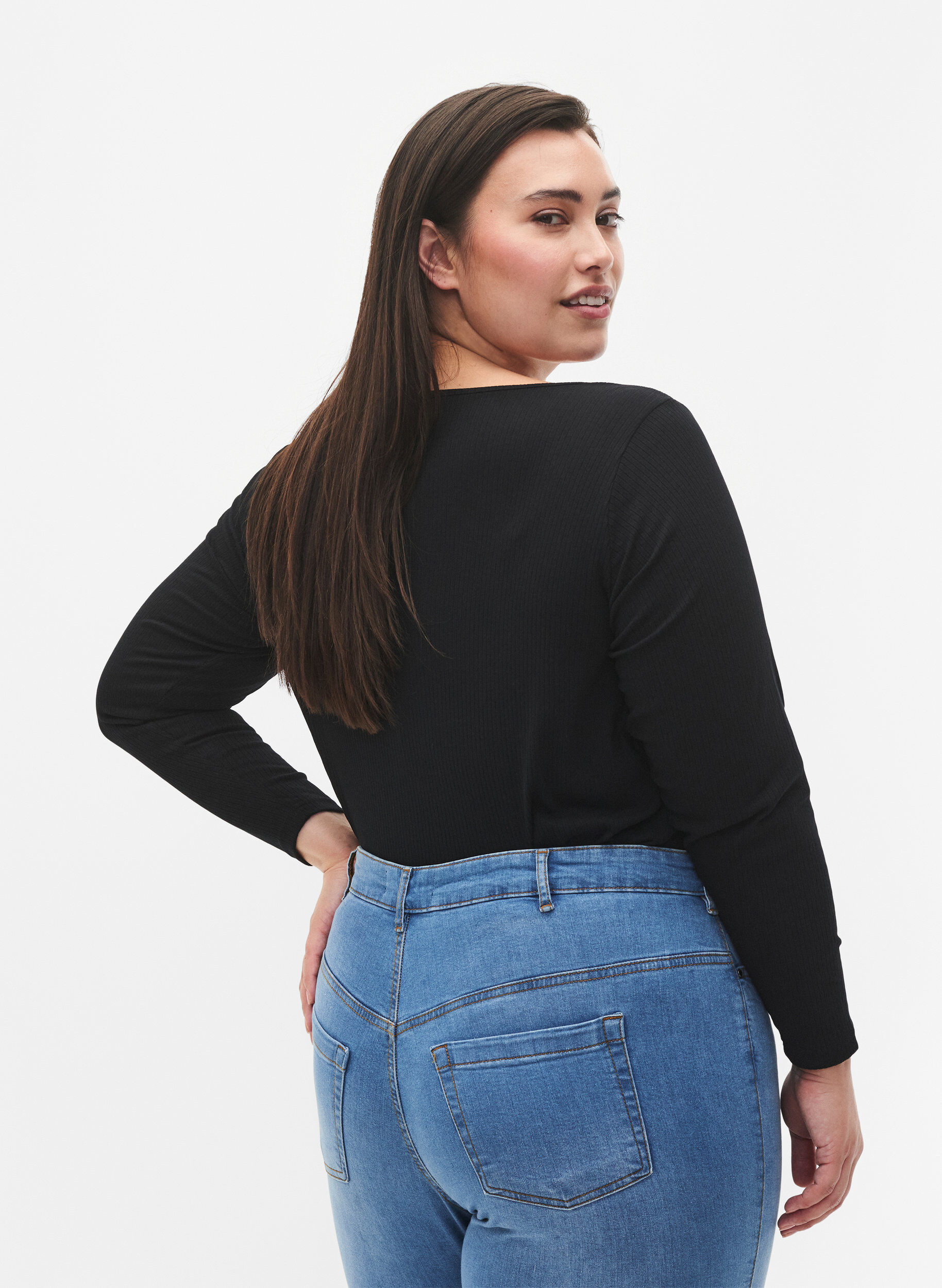 Zizzi Lange mouw t-shirt met asymmetrische snit, Black, Model image number 1