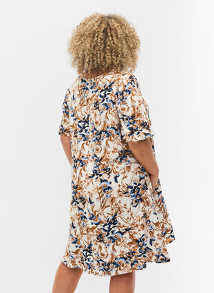 Viscose jurk met korte mouwen en paisleyprint, Ecru Flower, Model image number 1