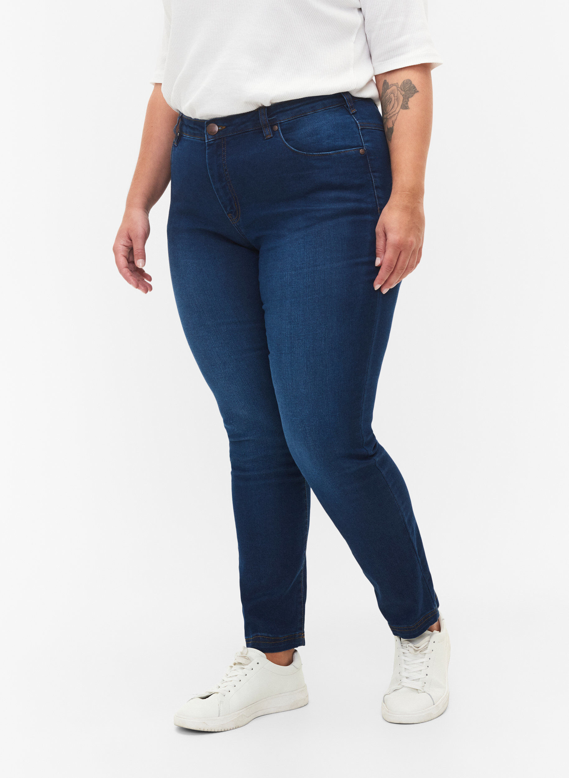 Zizzi Slim fit Emily jeans met normale taille, Blauw, Model image number 3